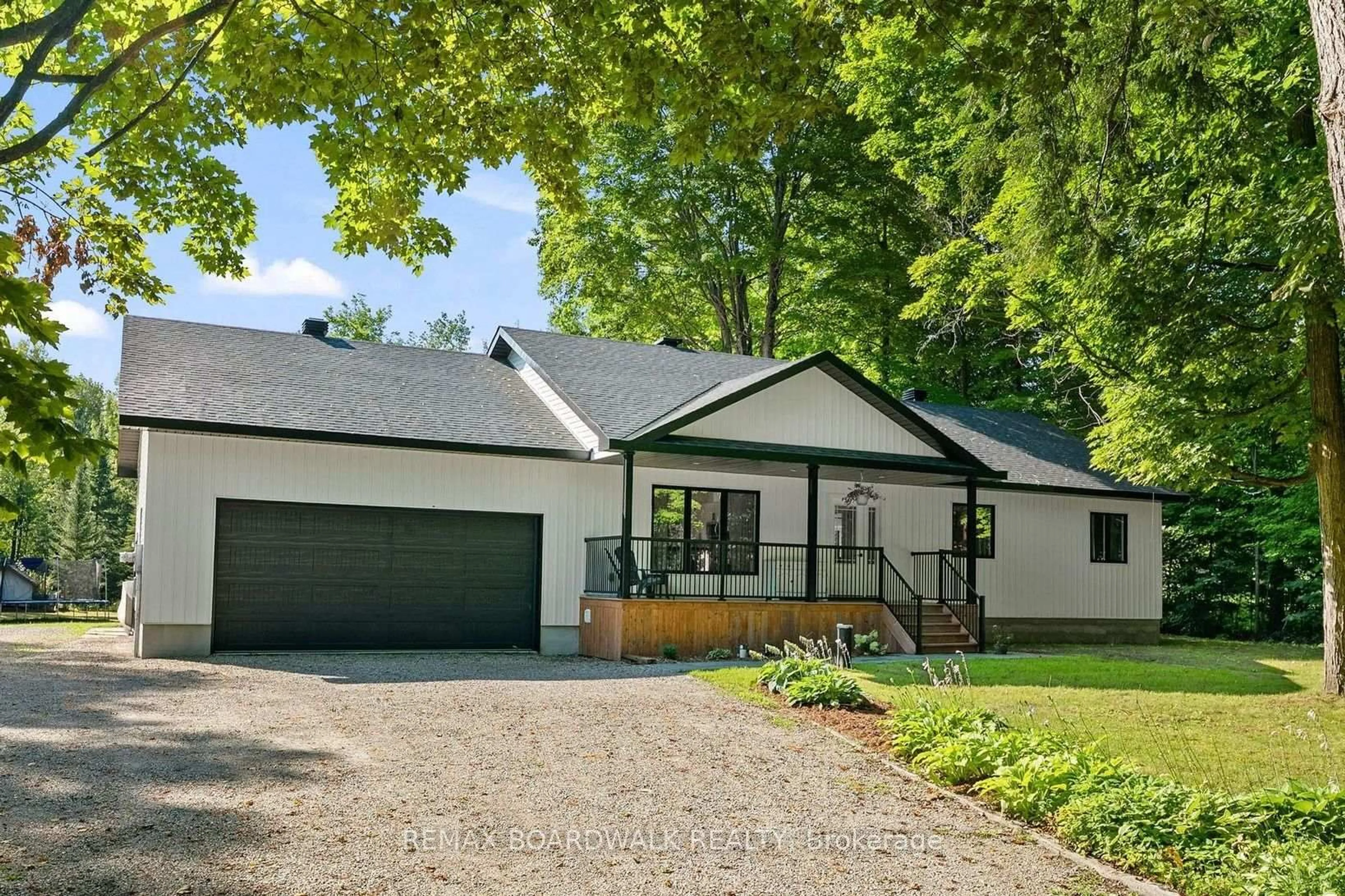 Home with vinyl exterior material, street for 1967 Drummond 4c Concession, Perth Ontario K7H 3C8