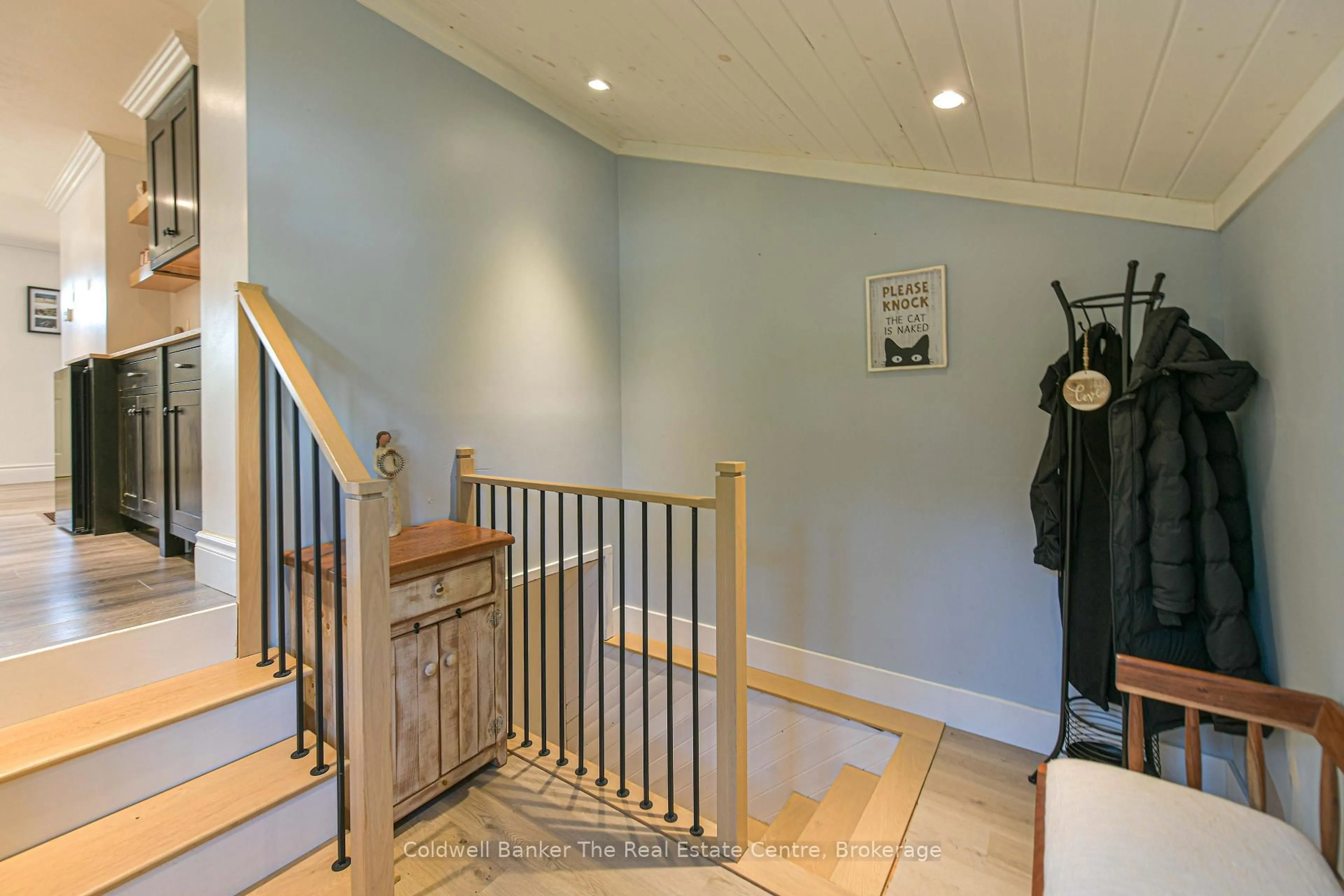 Unknown for 810 John St, Gravenhurst Ontario P1P 1E6