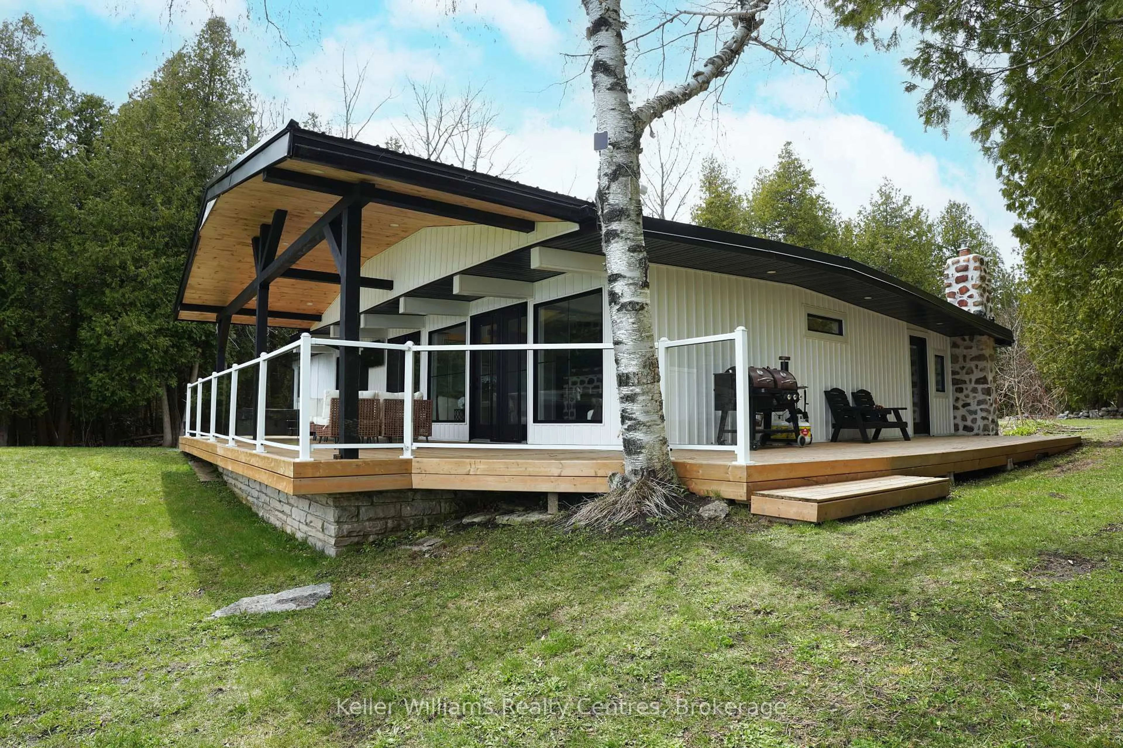Patio, unknown for 193 Tamarac Rd, Northern Bruce Peninsula Ontario N0H 1W0