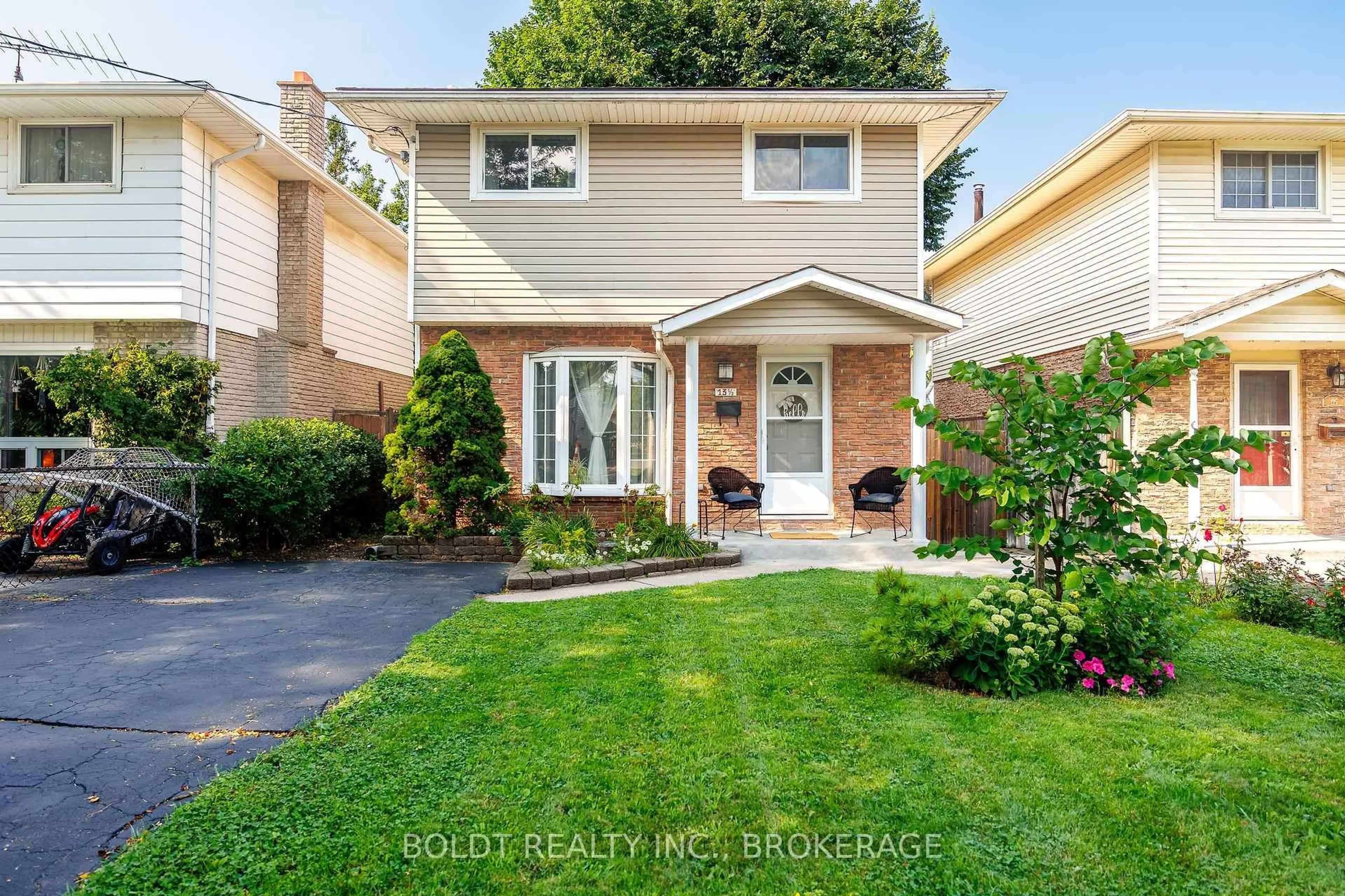 Unknown for 13 1/2 Northglen Ave, St. Catharines Ontario L2M 1B3