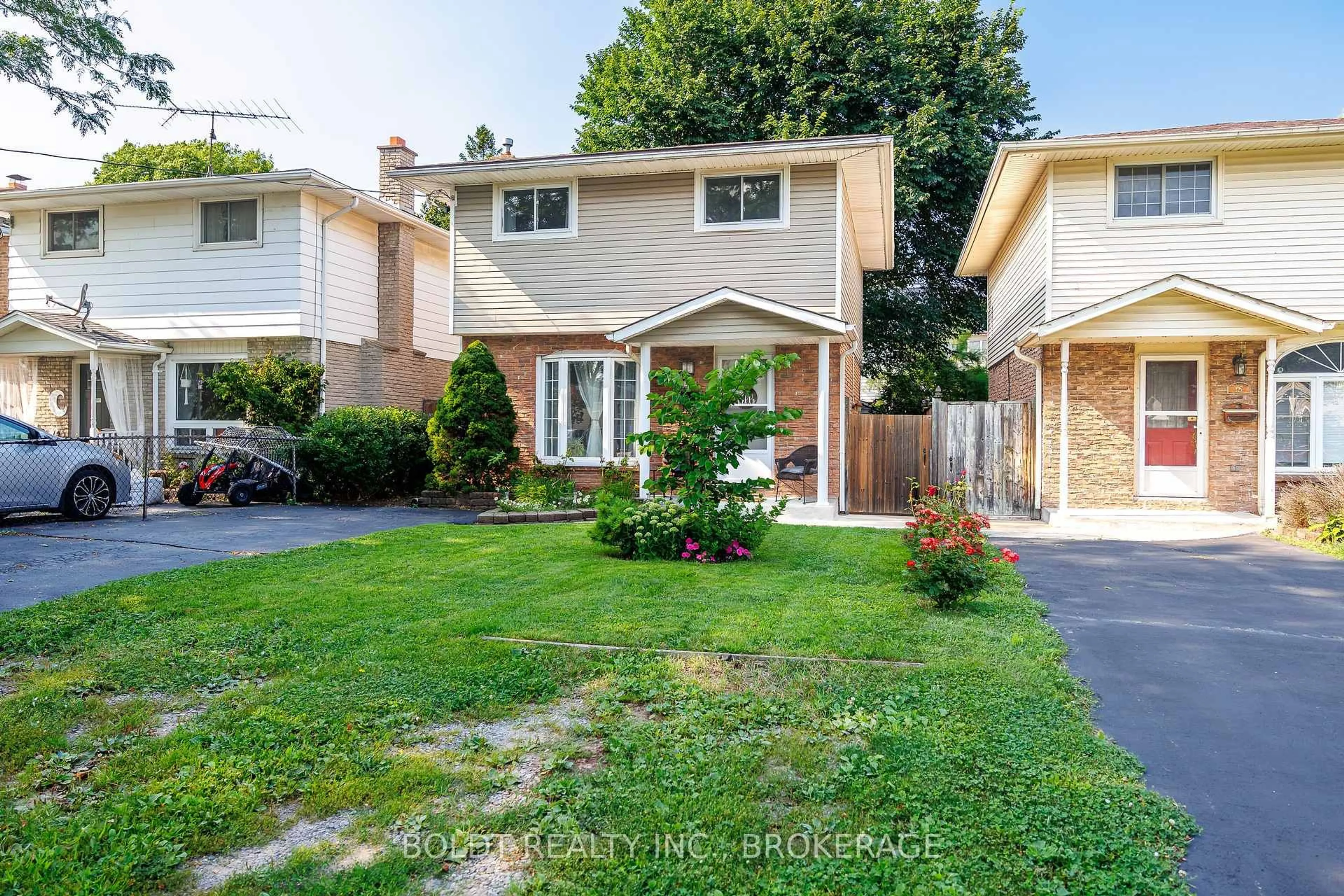 Unknown for 13 1/2 Northglen Ave, St. Catharines Ontario L2M 1B3