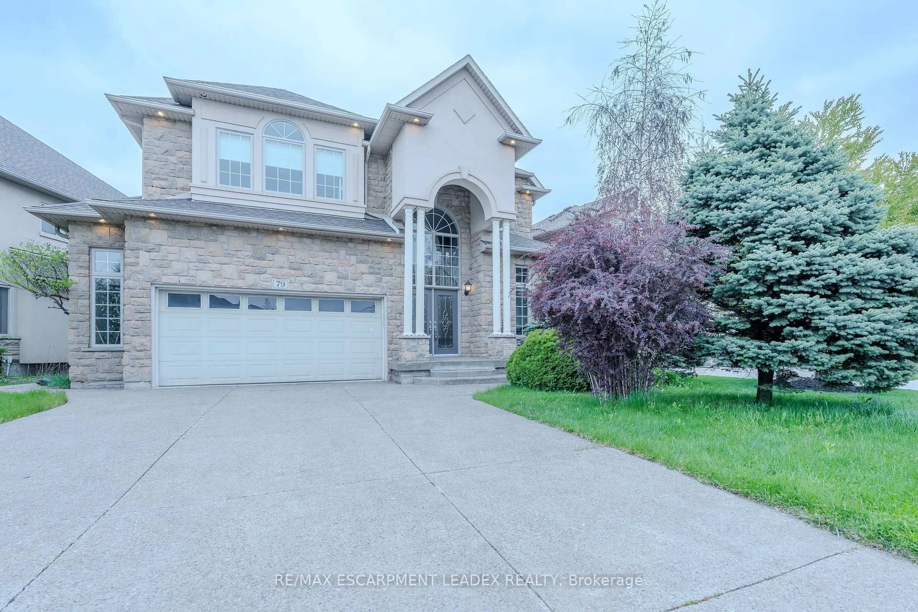 Home with brick exterior material, street for 79 Moorland Cres, Hamilton Ontario L9K 1N7
