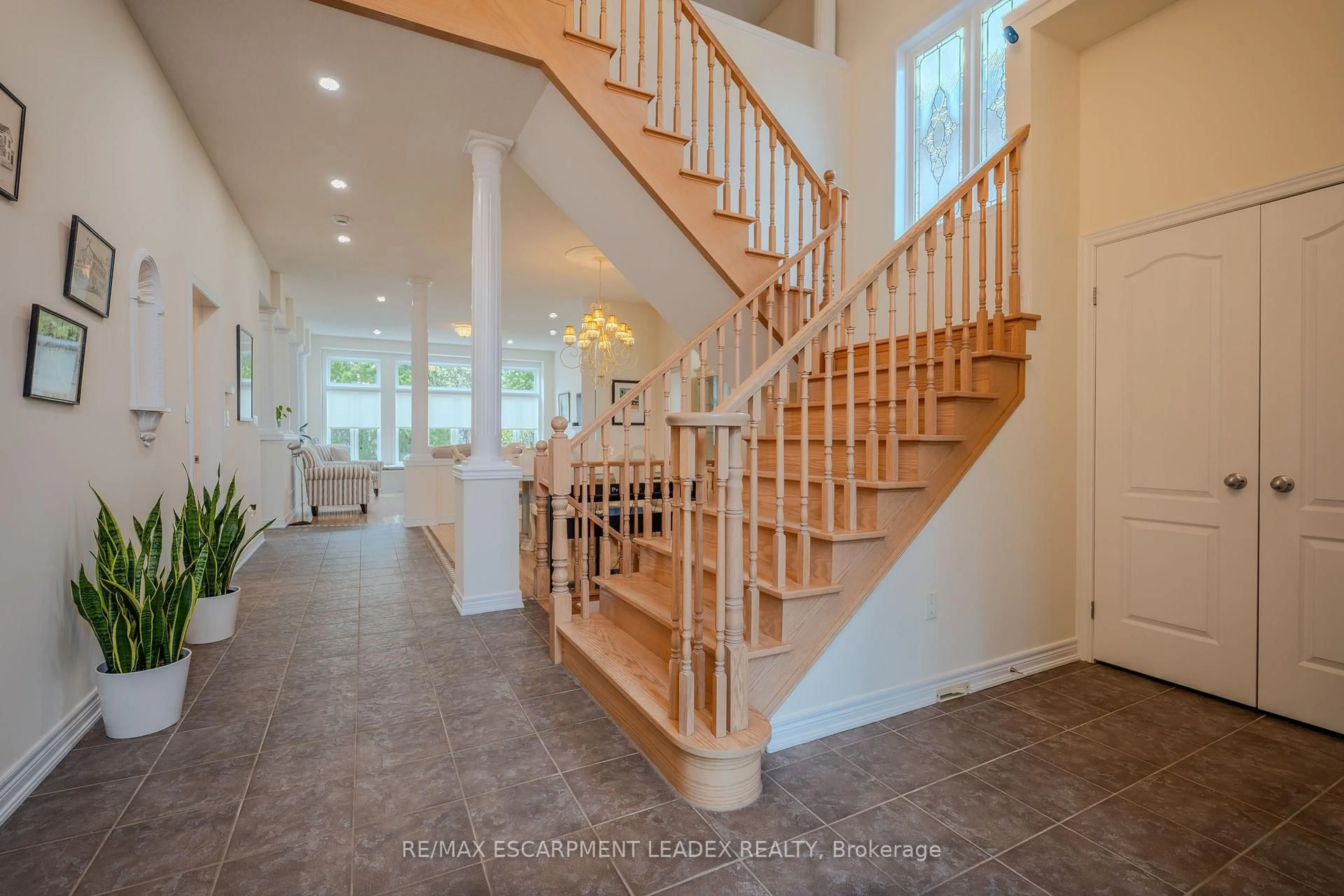 Unknown for 79 Moorland Cres, Hamilton Ontario L9K 1N7