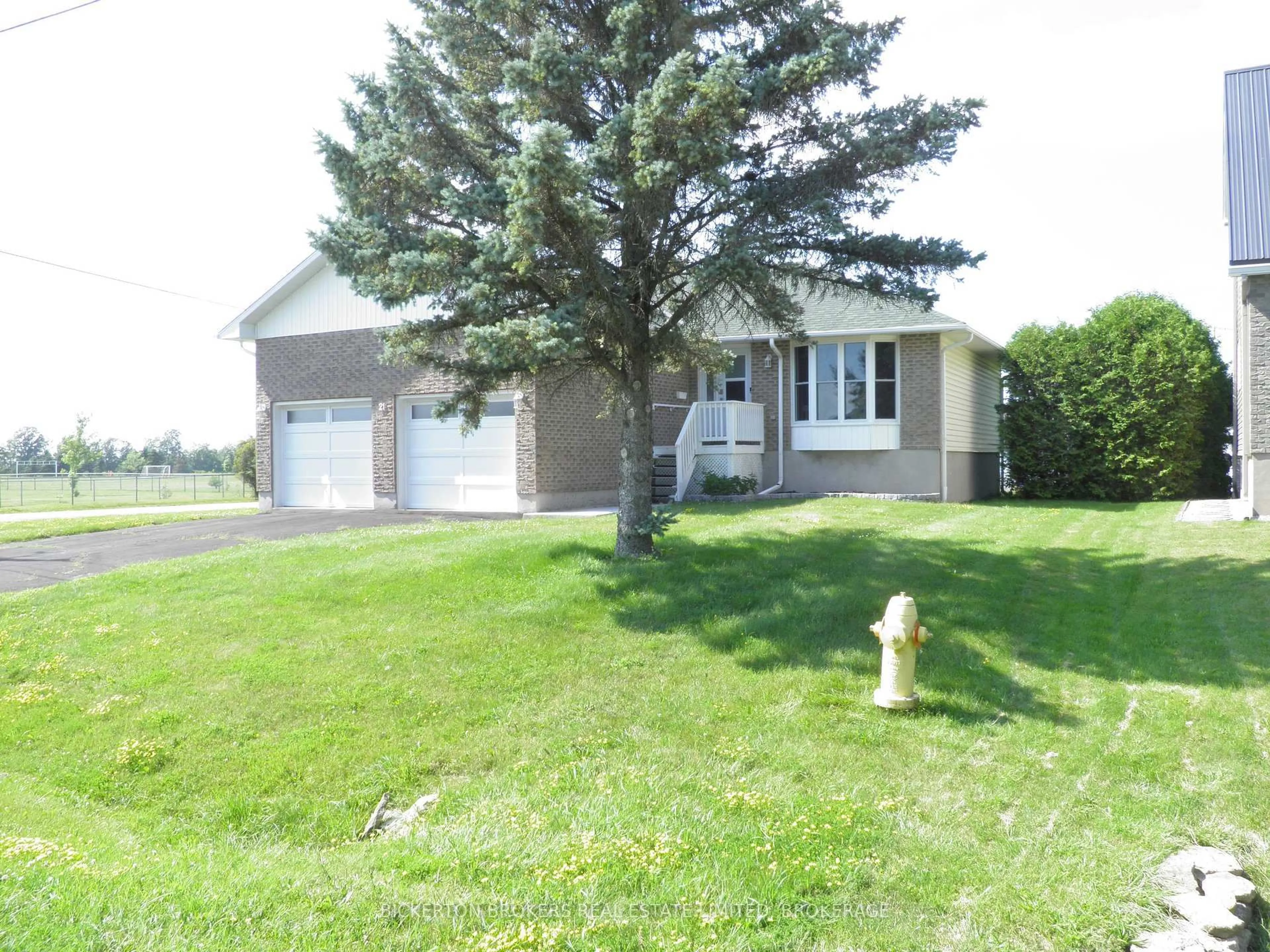A pic from outside/outdoor area/front of a property/back of a property/a pic from drone, street for 21 Frederick St St, Lansdowne Village Ontario K0E 1L0