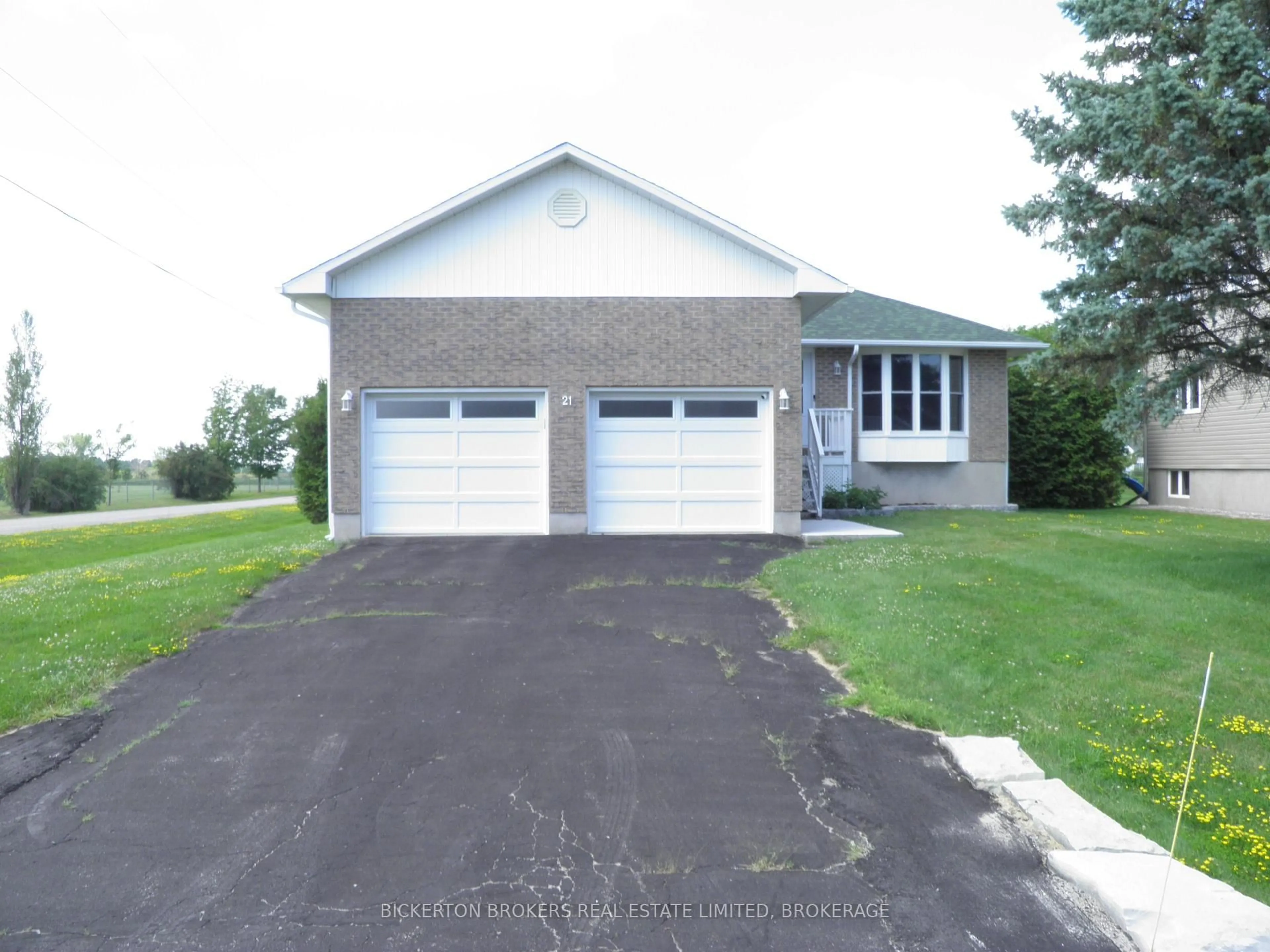 Unknown for 21 Frederick St St, Lansdowne Village Ontario K0E 1L0