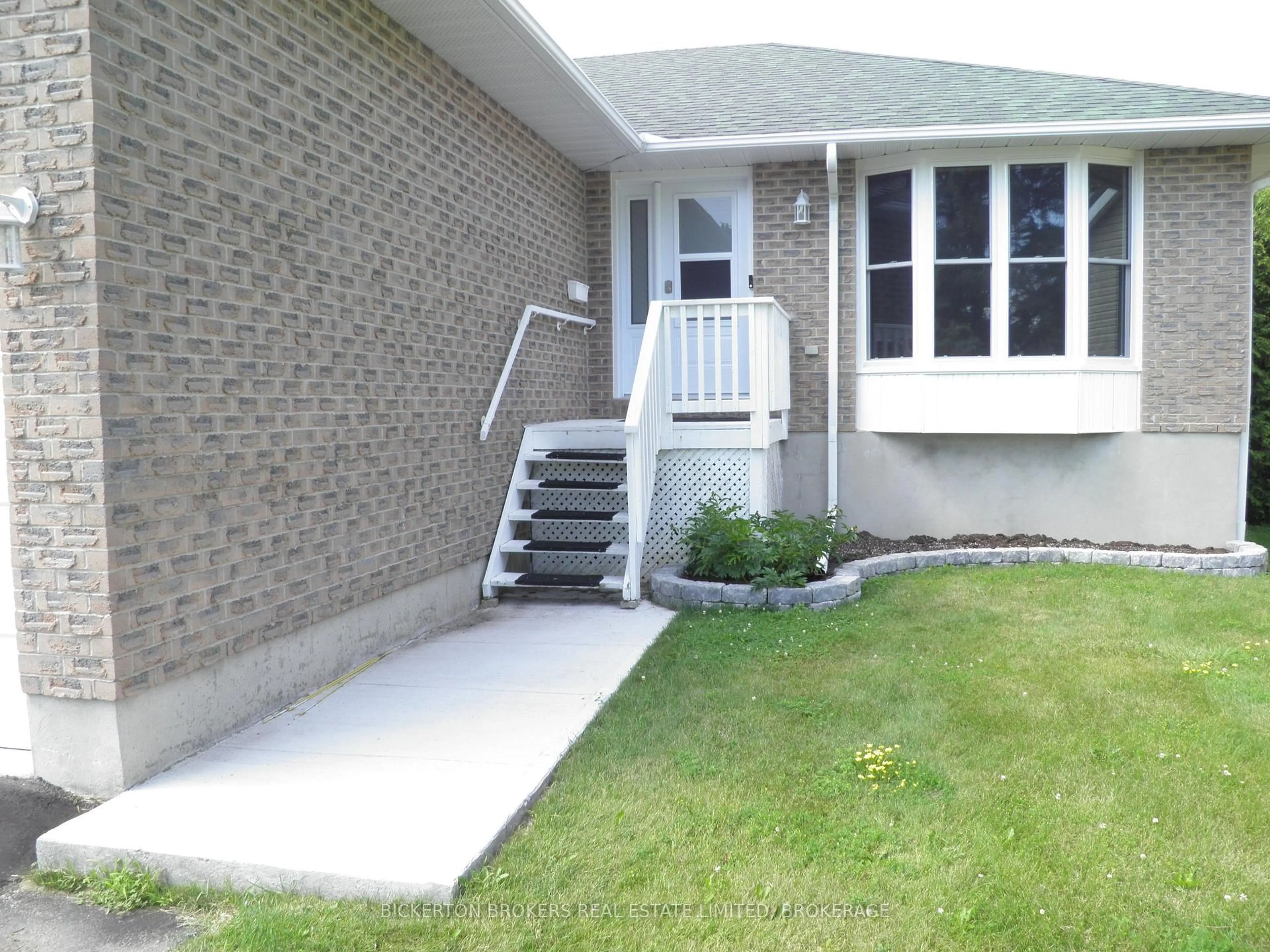 Unknown for 21 Frederick St St, Lansdowne Village Ontario K0E 1L0