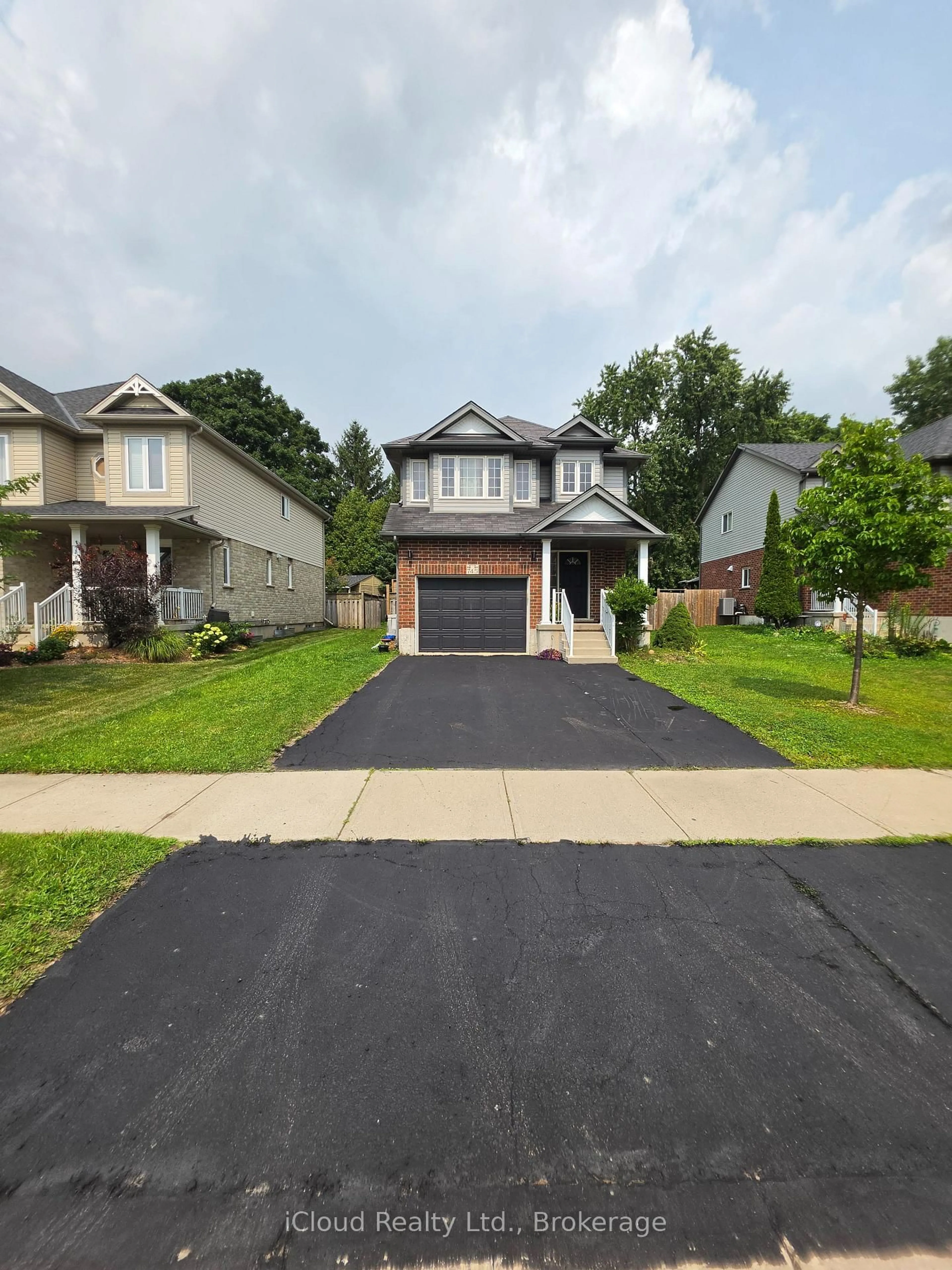 Unknown for 745 Reid Cres, North Perth Ontario N4W 0A2