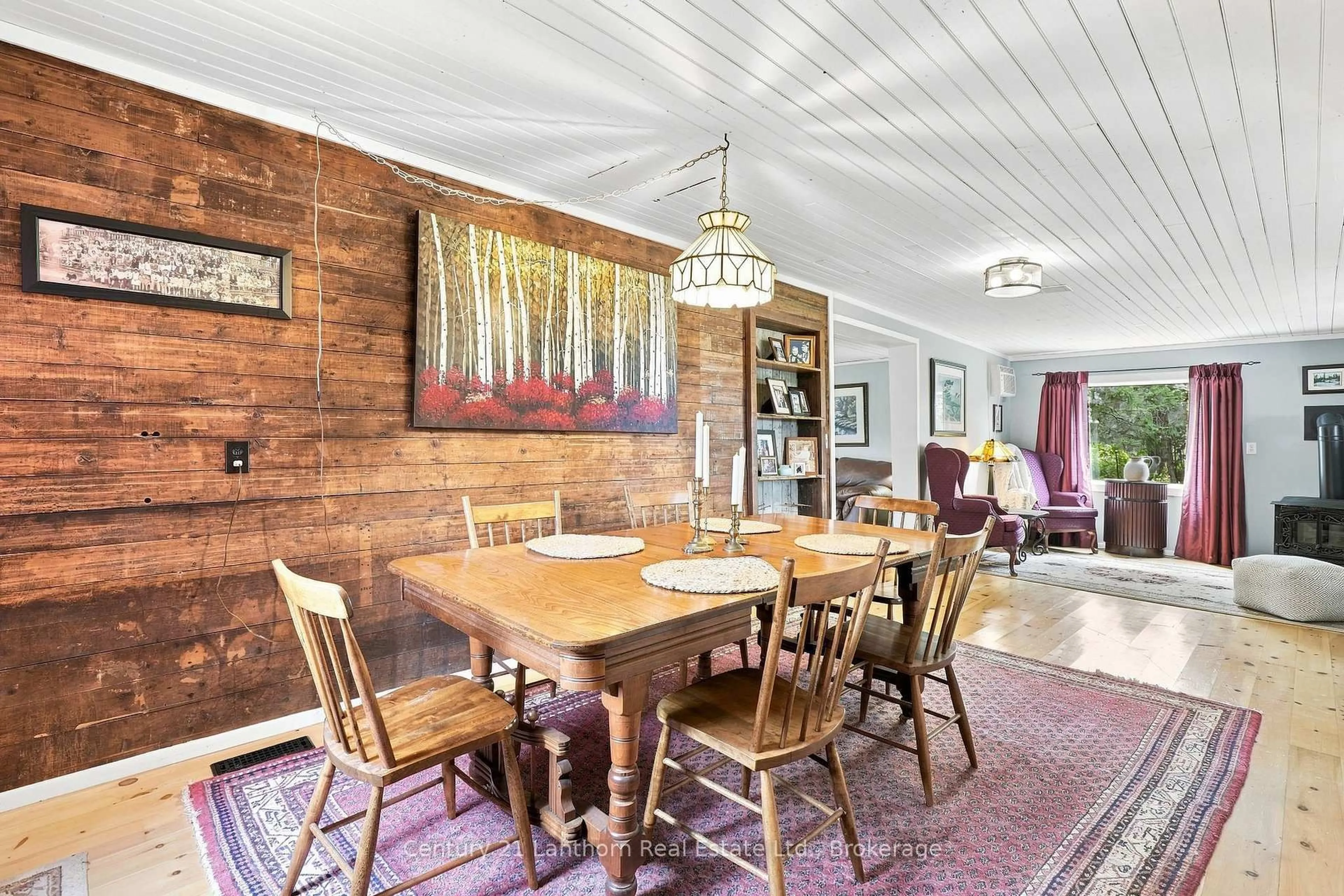 Dining room, wood/laminate floor for 1083 County Road 5, Prince Edward County Ontario K0K 2T0
