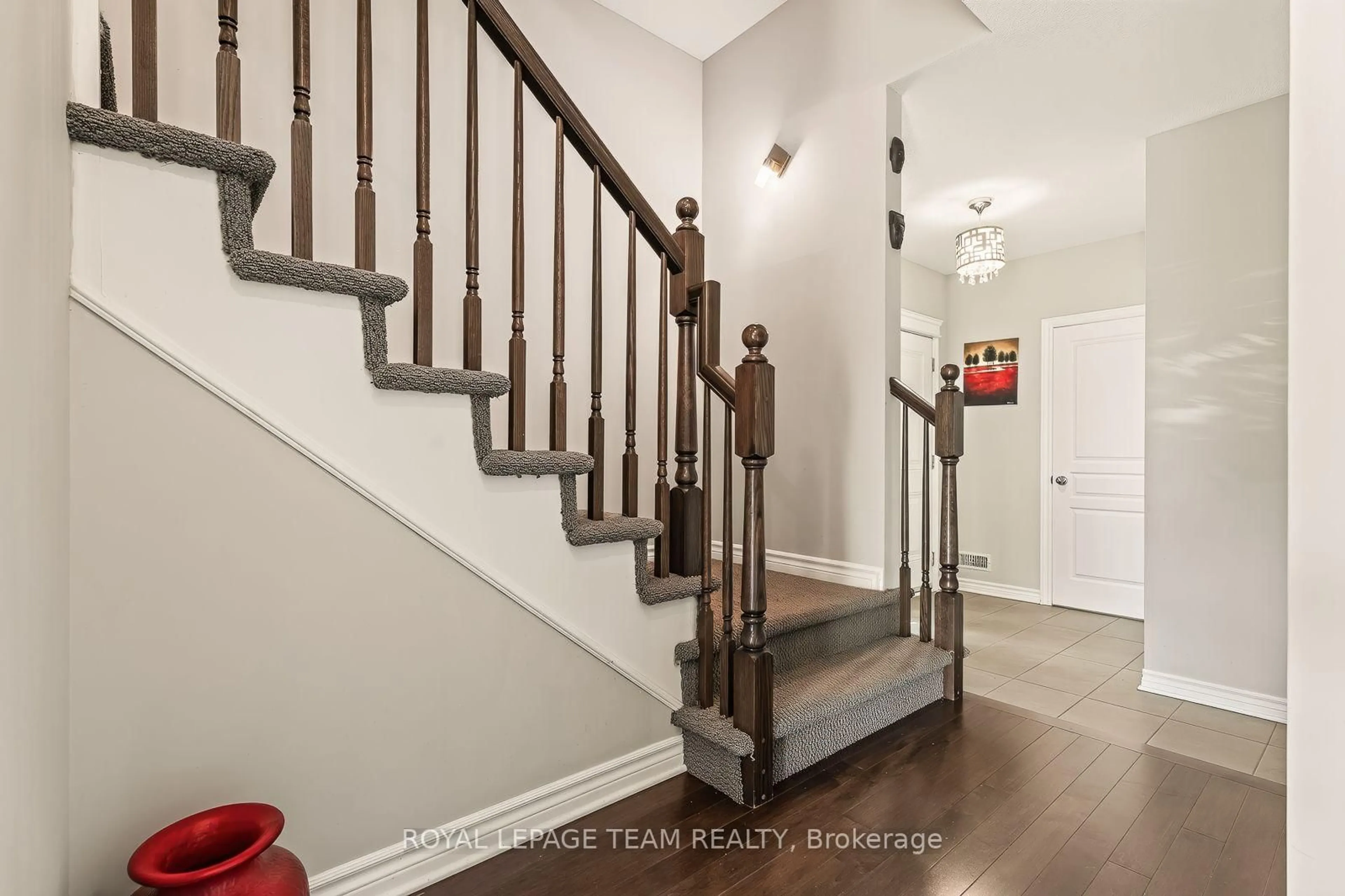 Stairs for 100 Brilia Private, Ottawa Ontario K1J 0B7