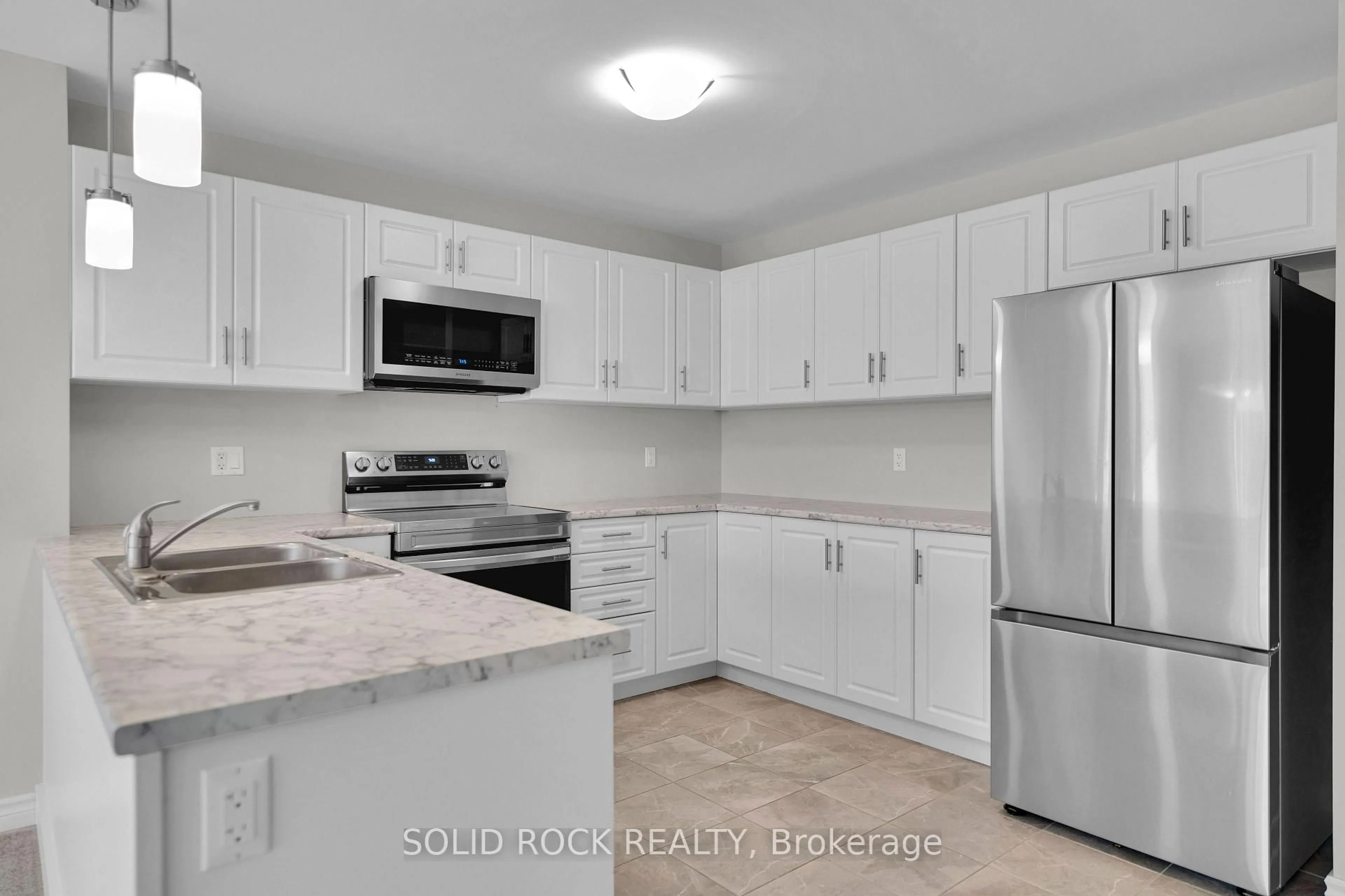 Standard kitchen, ceramic/tile floor for 54 Griffith Way, Carleton Place Ontario K7C 4G4
