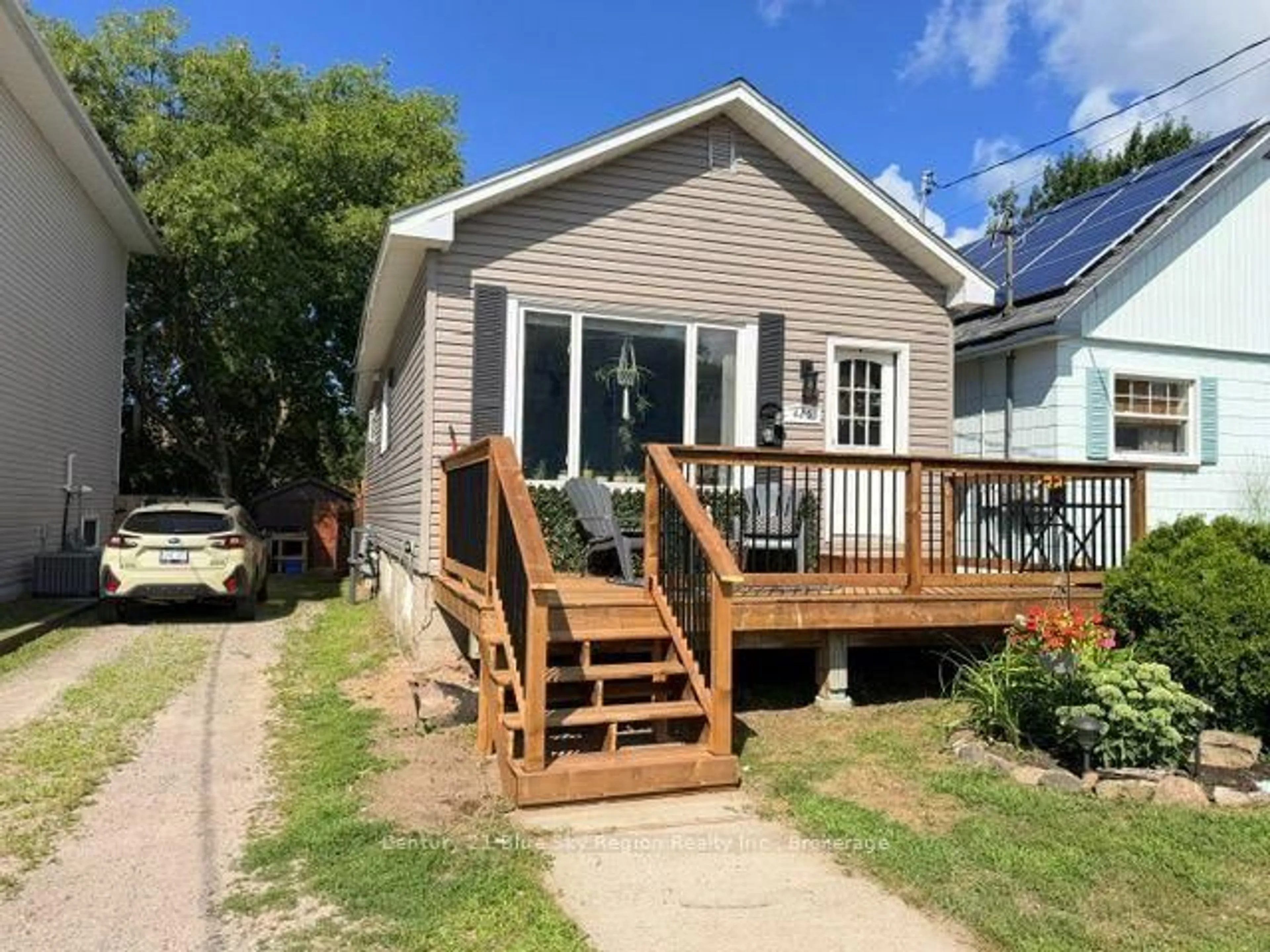 Unknown for 425 King St, North Bay Ontario P1B 6A1