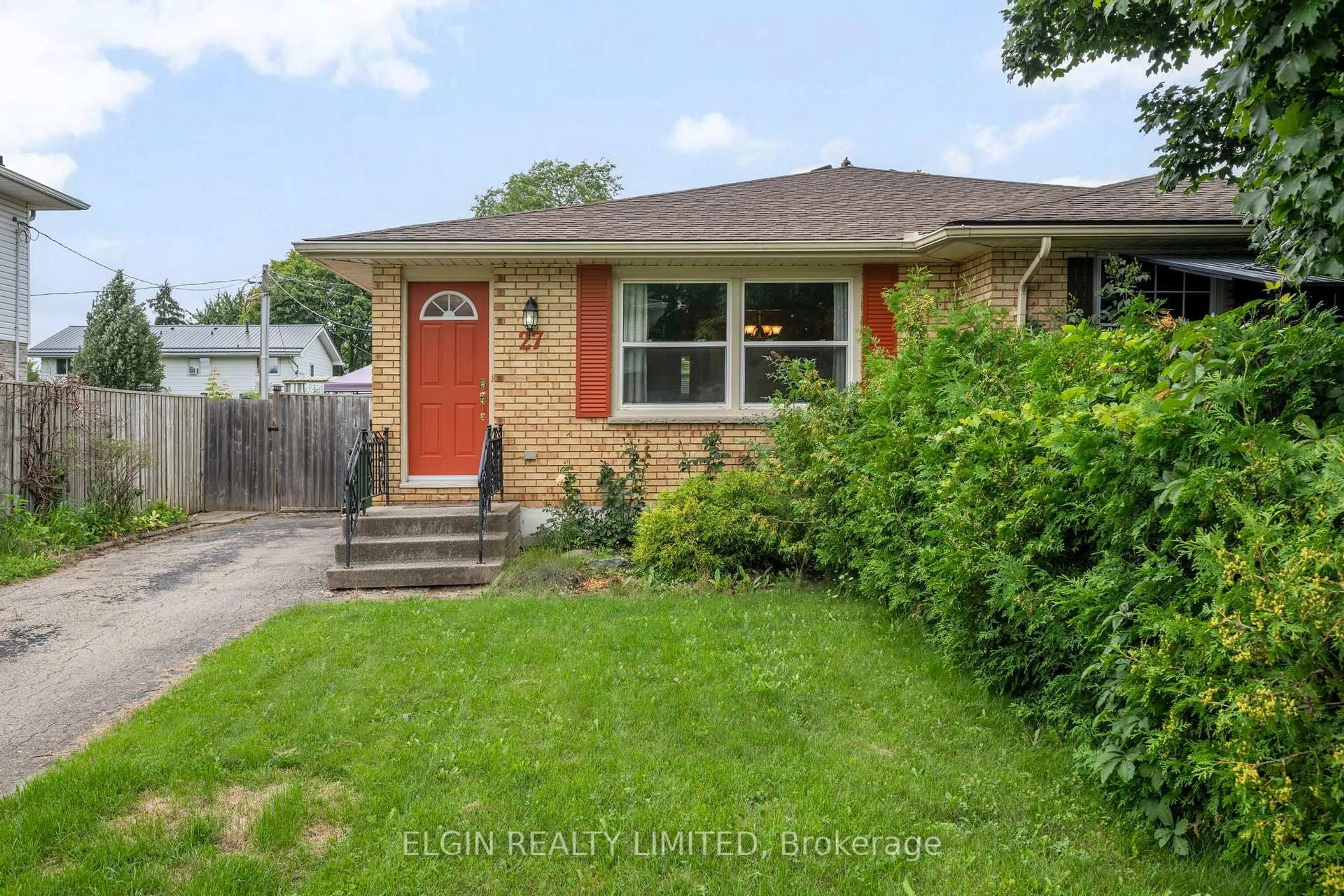 Home with brick exterior material, street for 27 Vanier Pl, St. Thomas Ontario N5R 5L2
