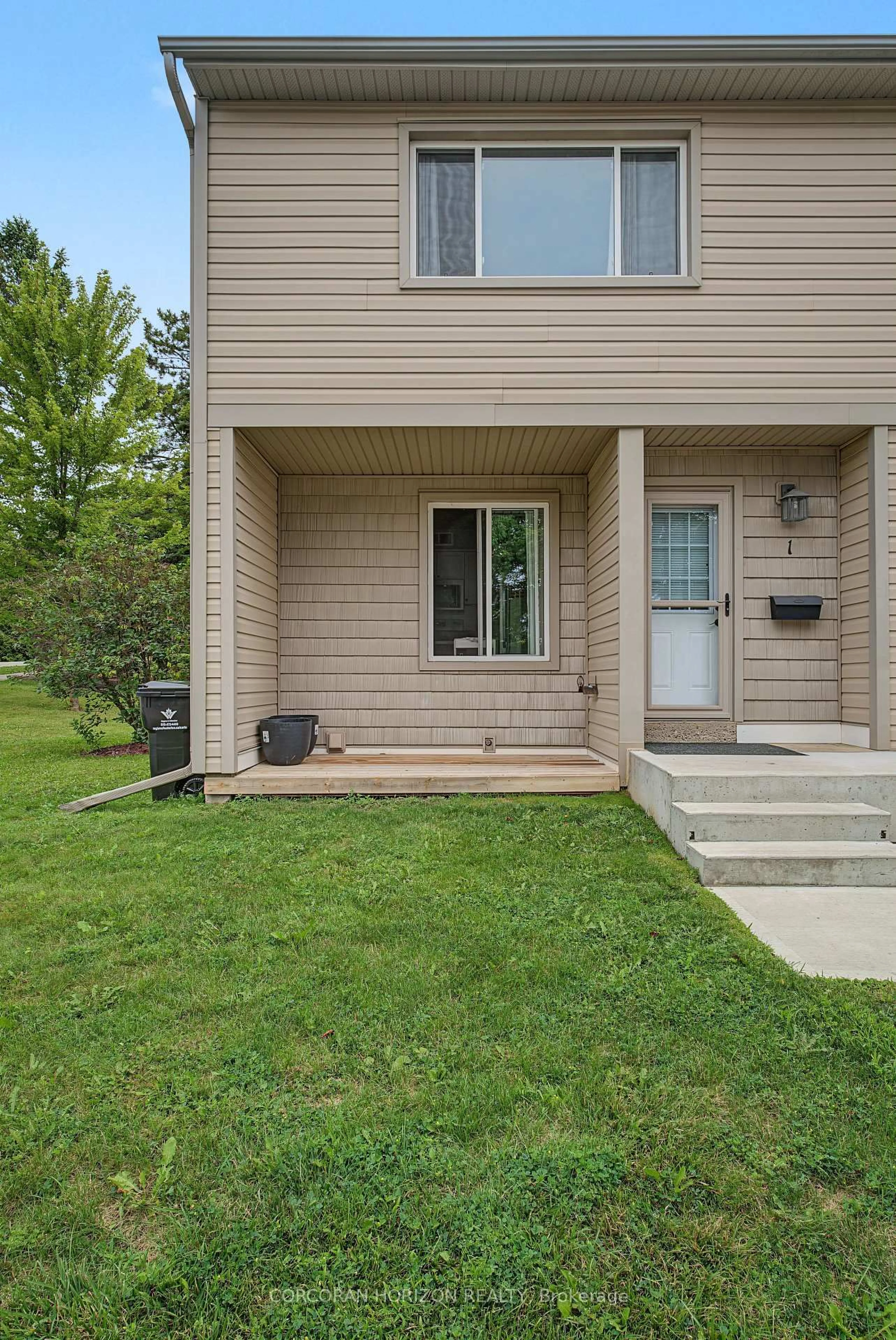 Unknown for 15 Green Valley Dr #1, Kitchener Ontario N2P 1K7