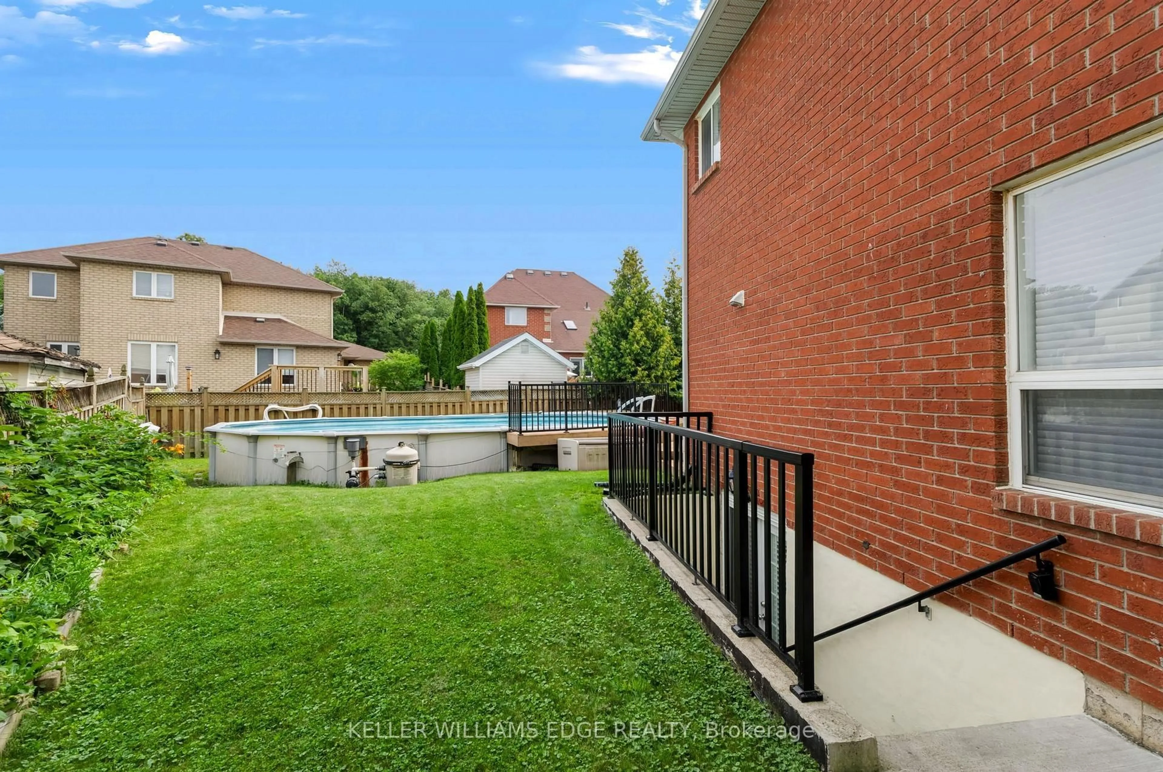 Patio, unknown for 24 Eringate Dr, Hamilton Ontario L8J 3Y4