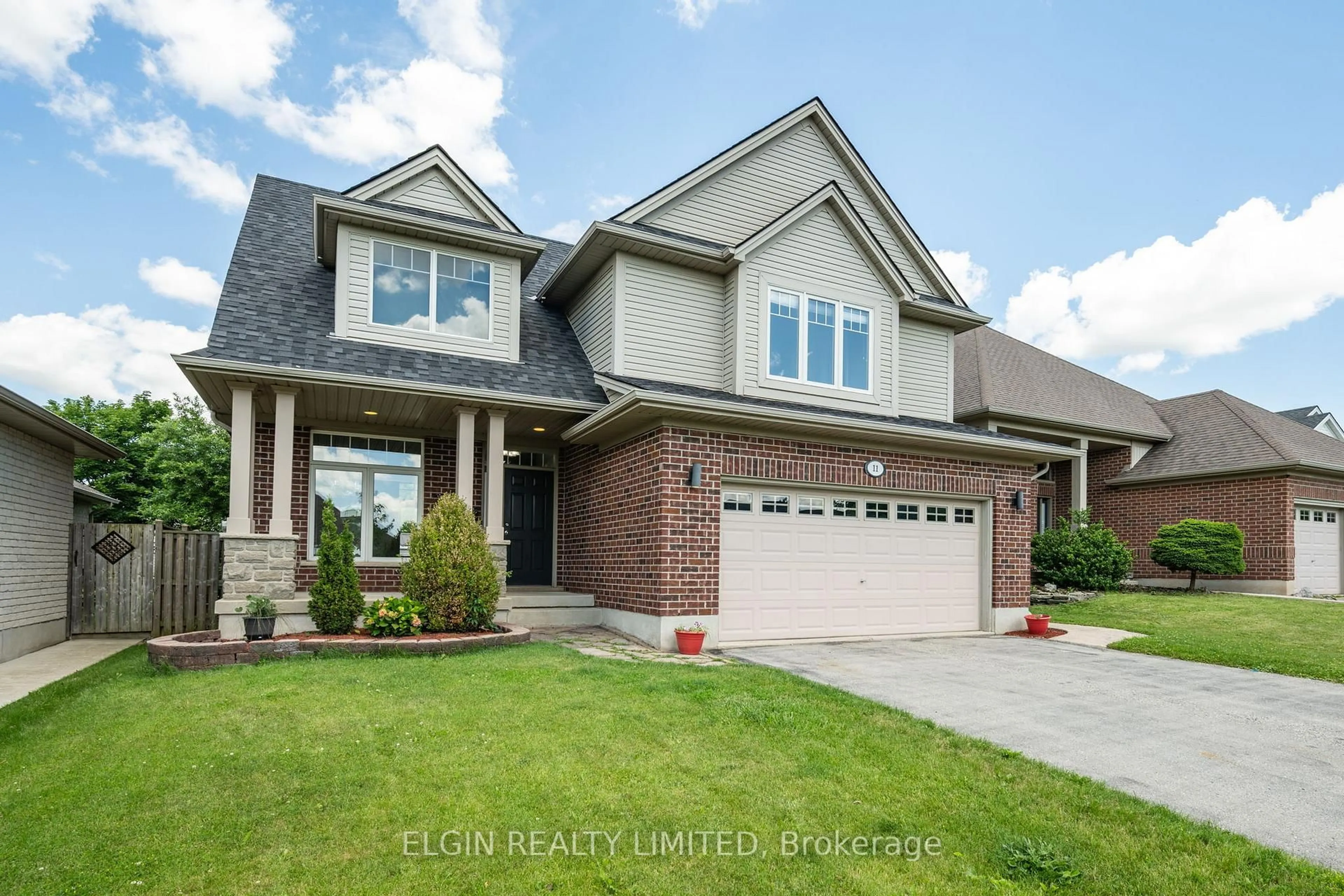 Home with brick exterior material, street for 11 Kensington Crt, St. Thomas Ontario N5R 0A3