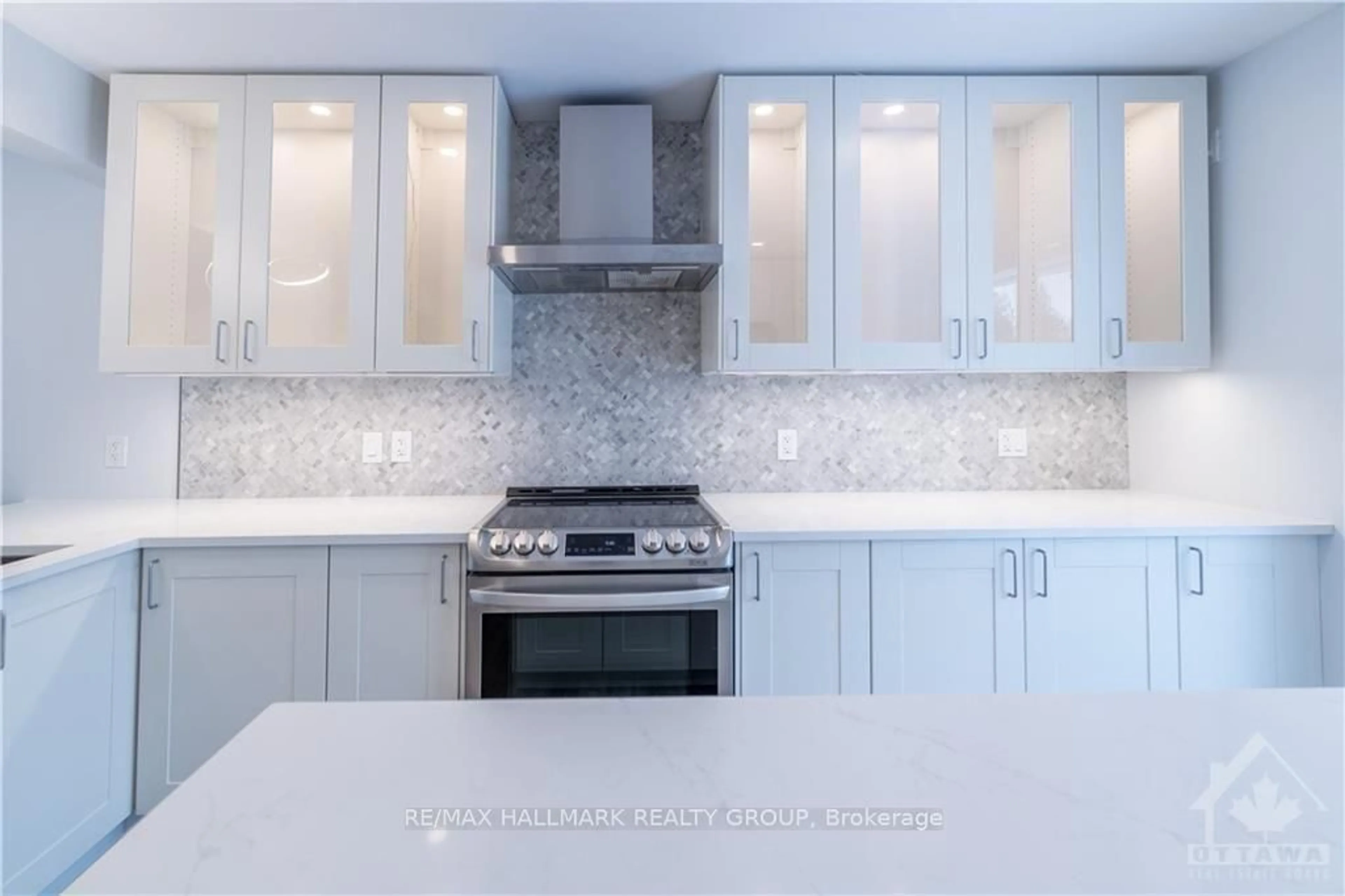 Contemporary kitchen, ceramic/tile floor for 759 ADAMS Ave, Ottawa Ontario K1G 2Y1