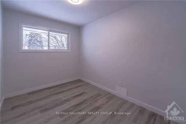 759 ADAMS Ave, Ottawa 5