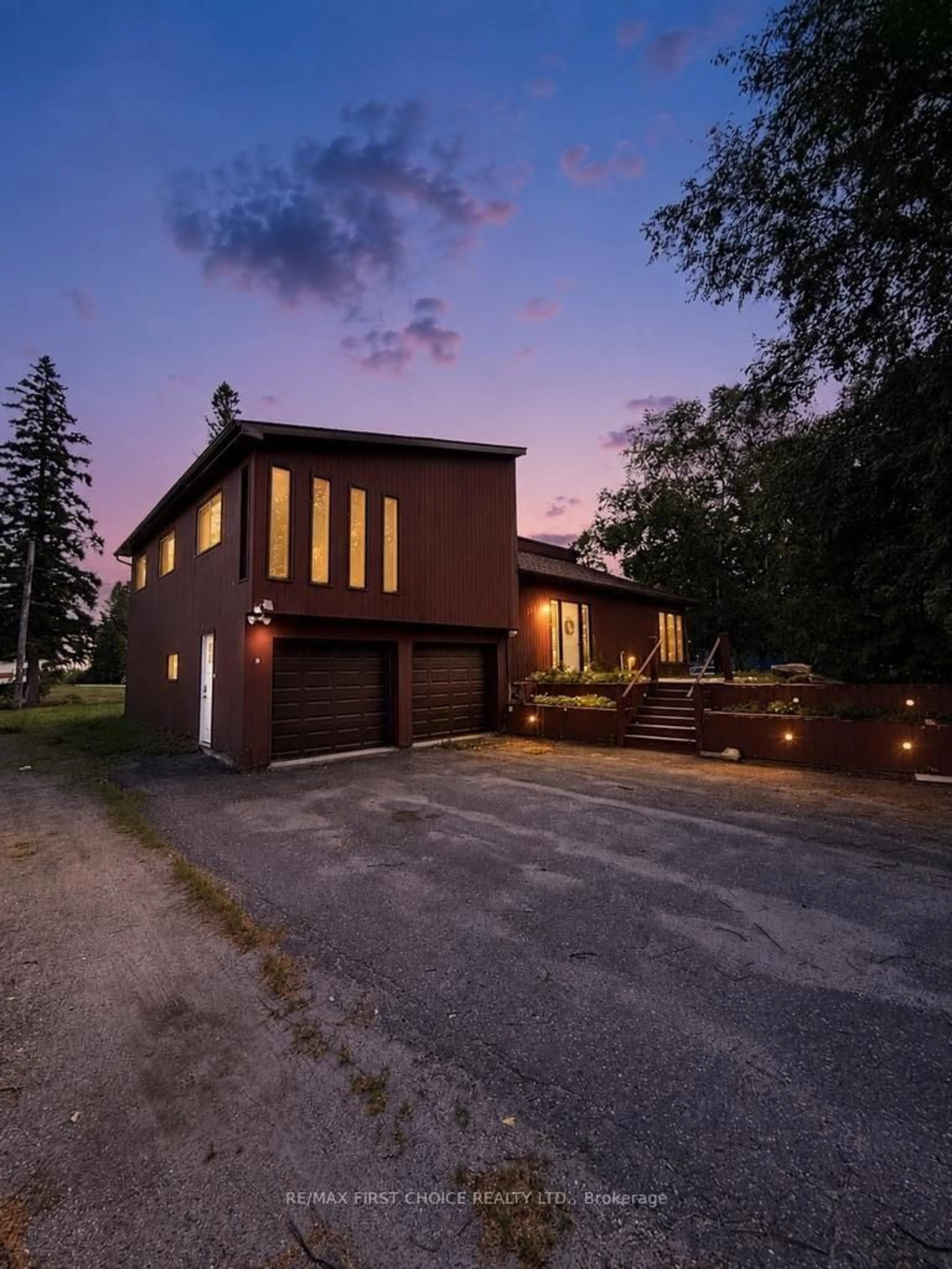 Home with brick exterior material, street for 109-111 Hillcrest Rd, Greenstone Ontario P0T 2A0