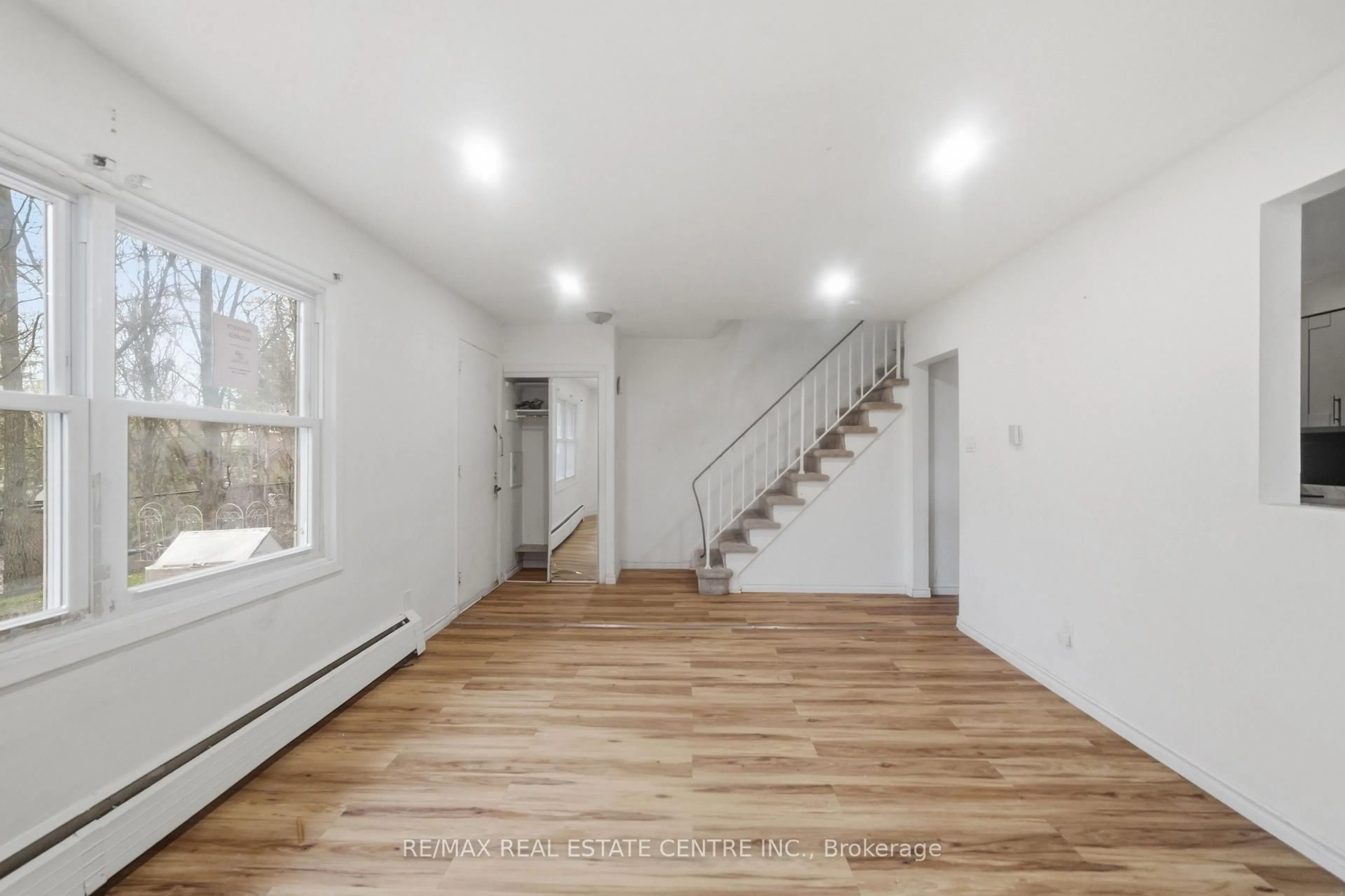 A pic of a room for 76 Borden Pkwy #10, Kitchener Ontario N2M 3T4