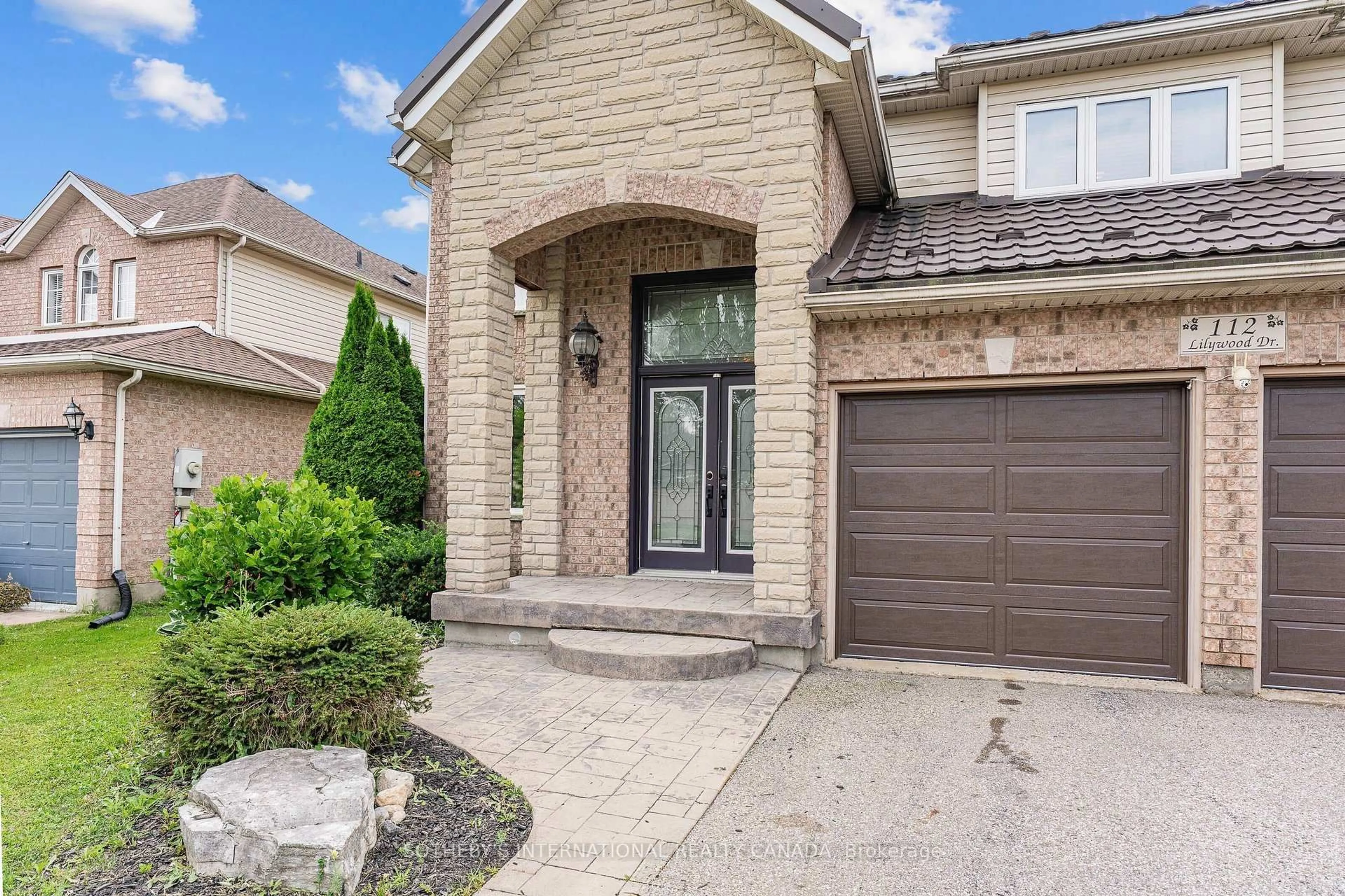 Home with brick exterior material, street for 112 Lilywood Dr, Cambridge Ontario N1P 1H1