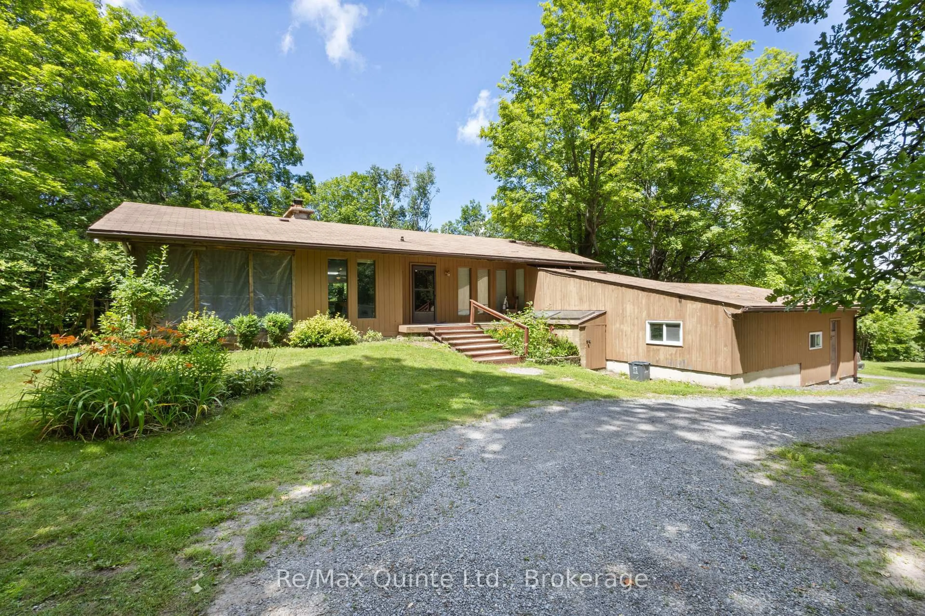 A pic from outside/outdoor area/front of a property/back of a property/a pic from drone, unknown for 35 Concession Road 11 Rd, Trent Hills Ontario K0L 1Y0
