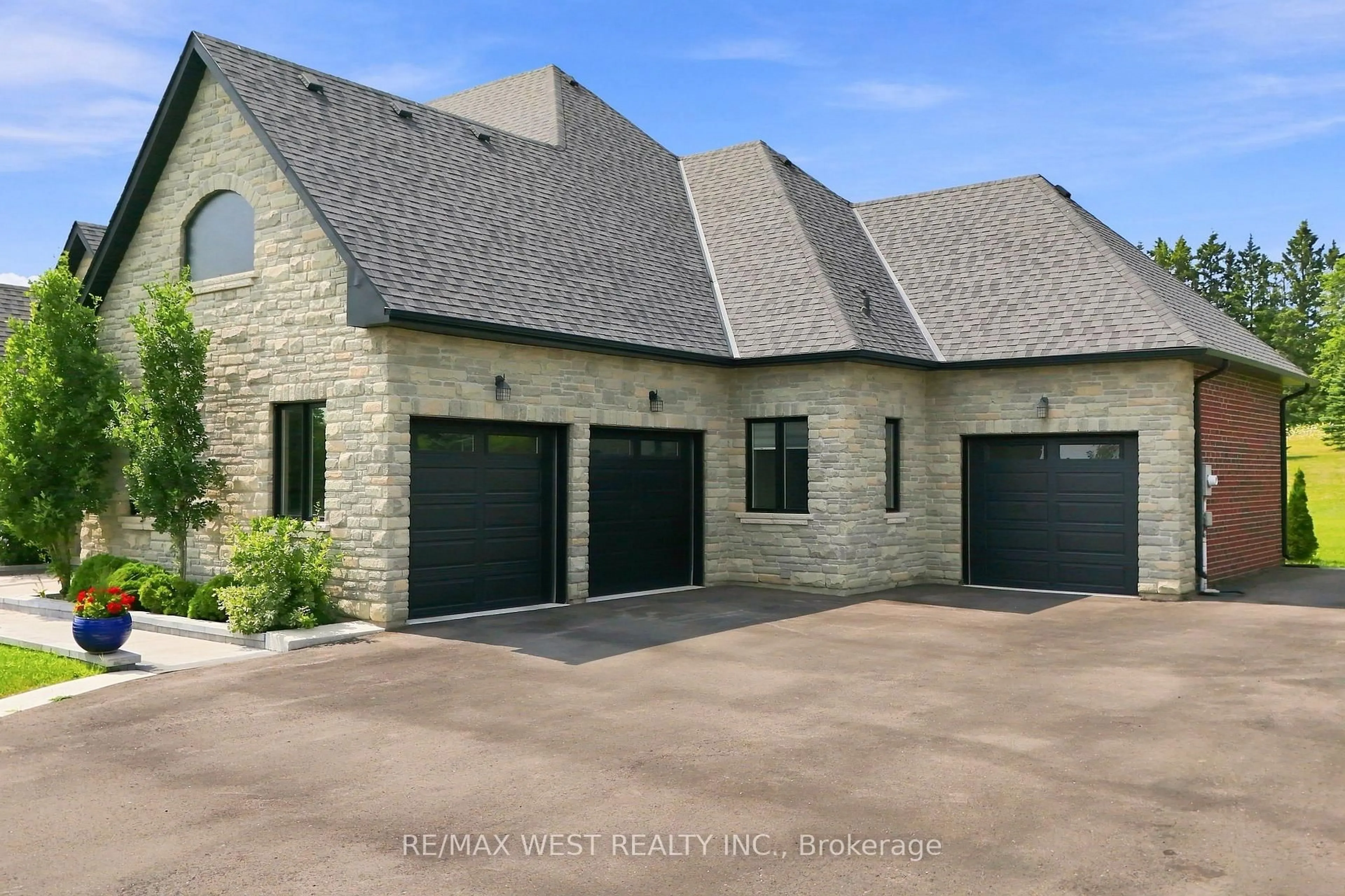 Unknown for 9450 Wellington Road 124, Erin Ontario N0B 1T0