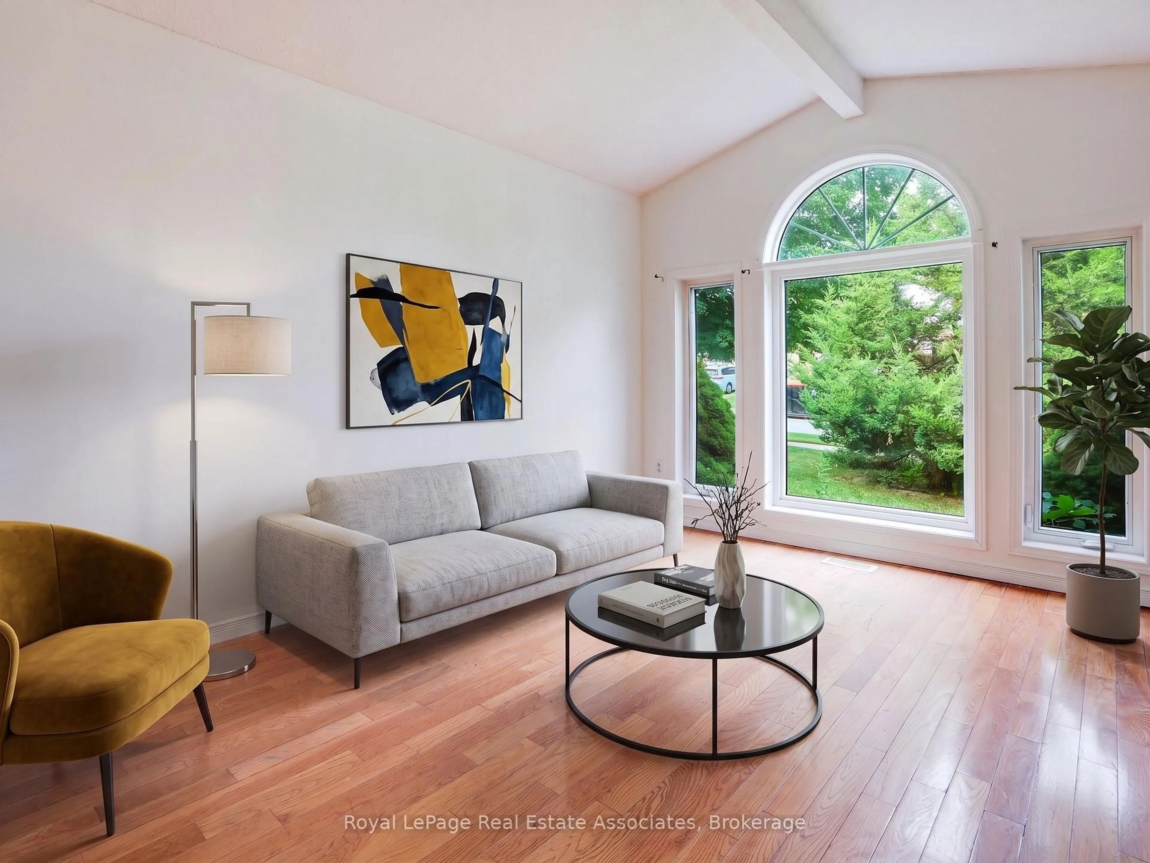 Living room with furniture, unknown for 26 Mclachlan Pl, Guelph Ontario N1H 8K4