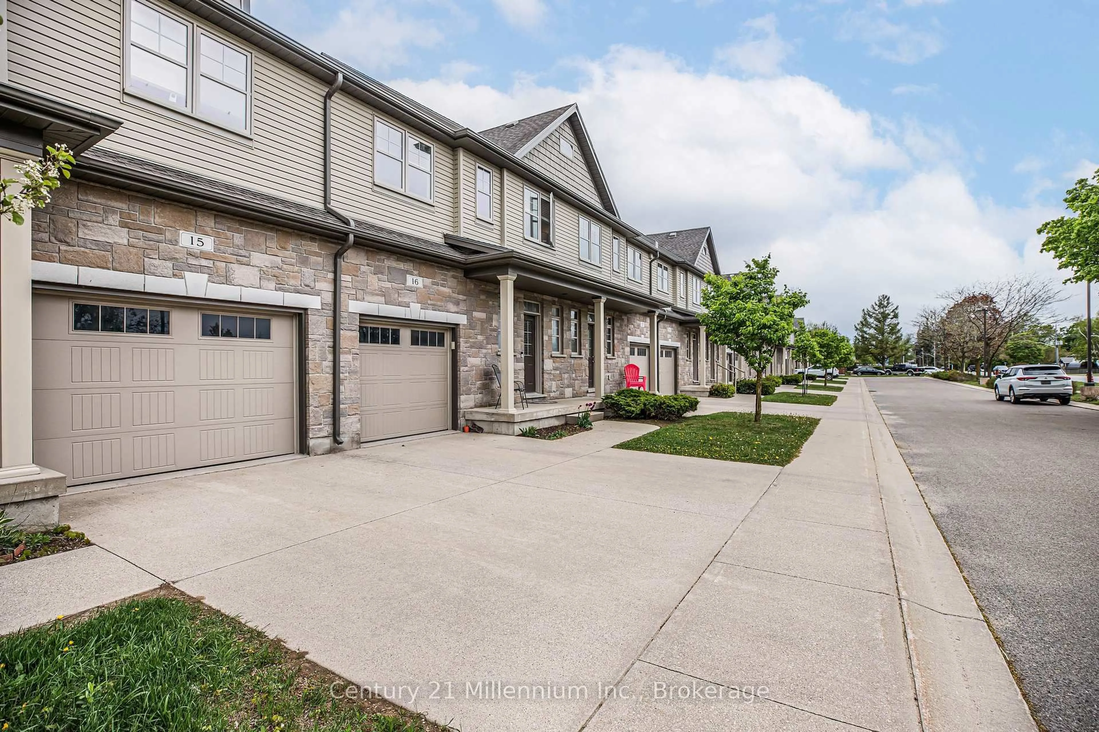 Unknown for 935 Goderich St #Unit #16, Saugeen Shores Ontario N0H 2C3