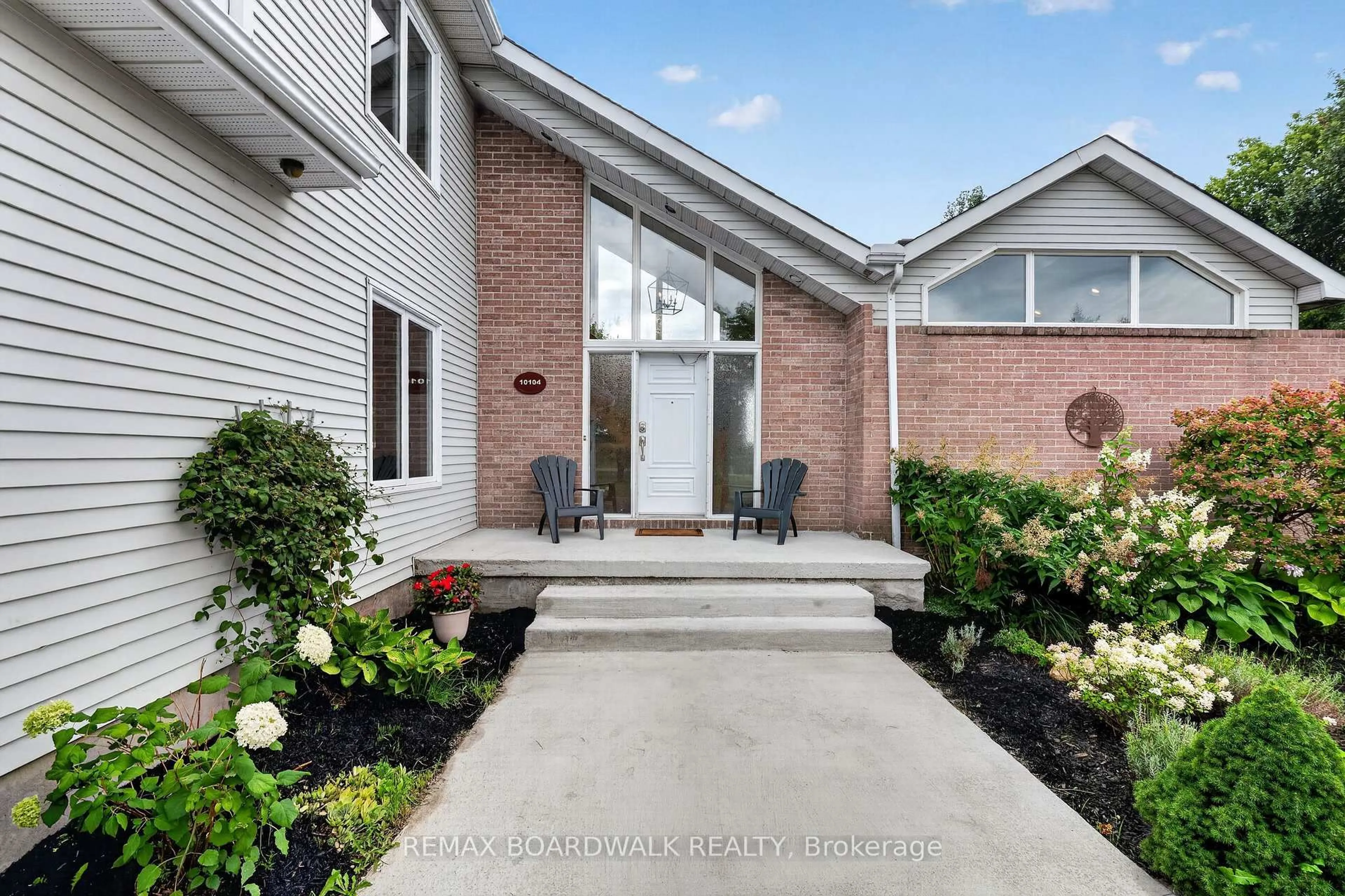 Home with brick exterior material, street for 10104 Marionville Rd, North Dundas Ontario K4R 1E5