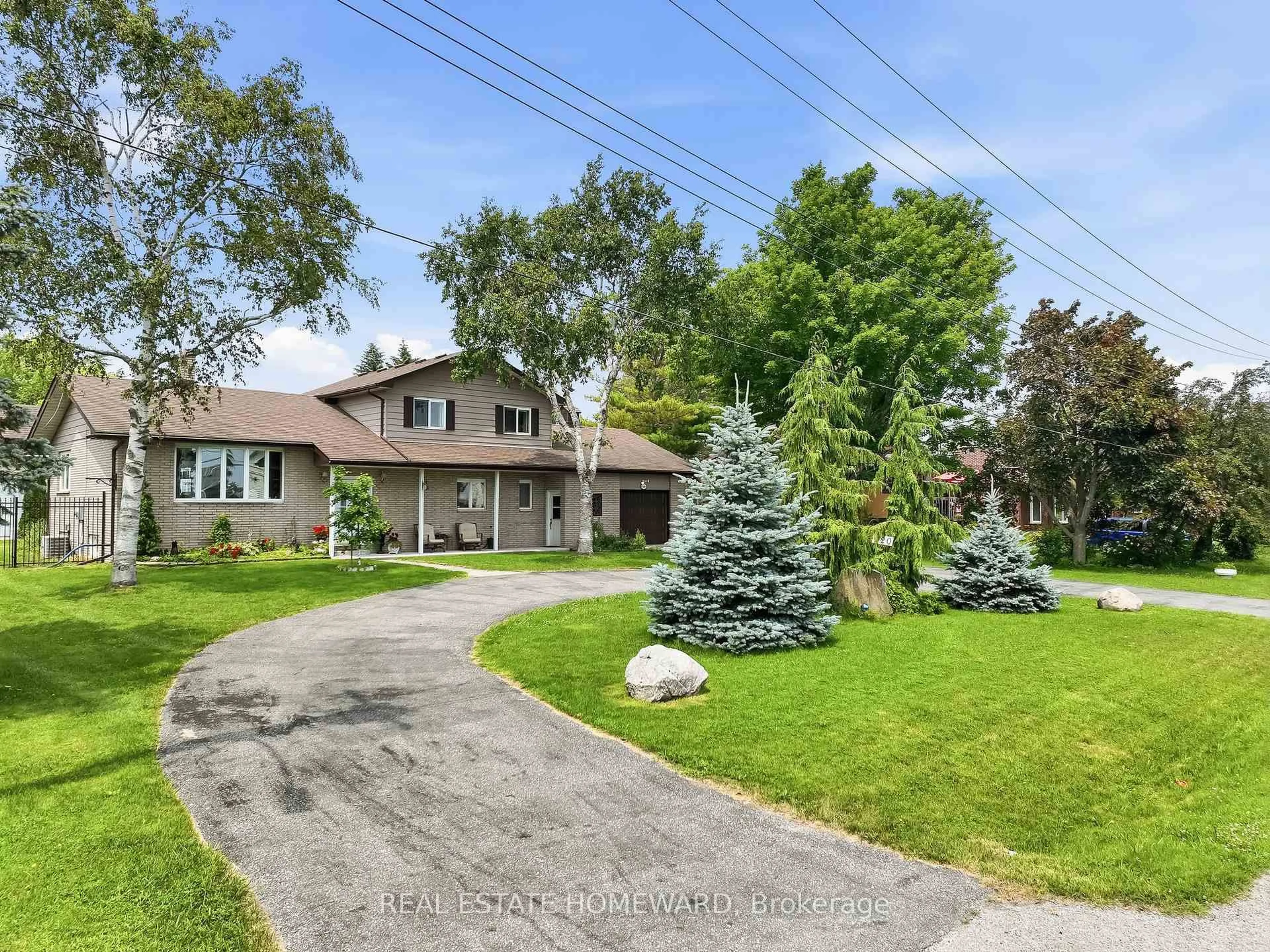 A pic from outside/outdoor area/front of a property/back of a property/a pic from drone, street for 120 Harbour St, Brighton Ontario K0K 1H0
