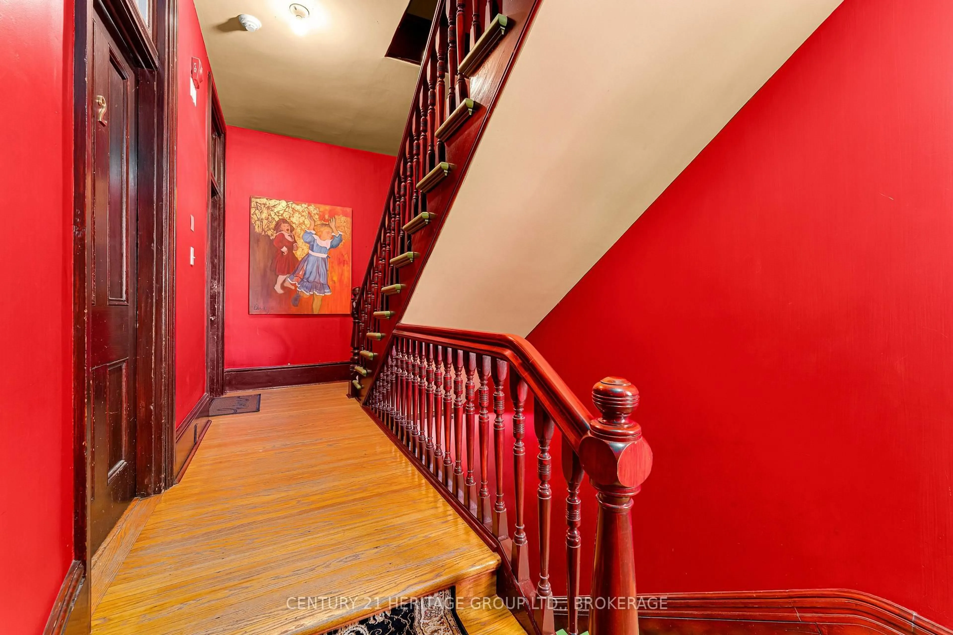 Unknown for 25 Colborne St, Kingston Ontario K7K 1C5