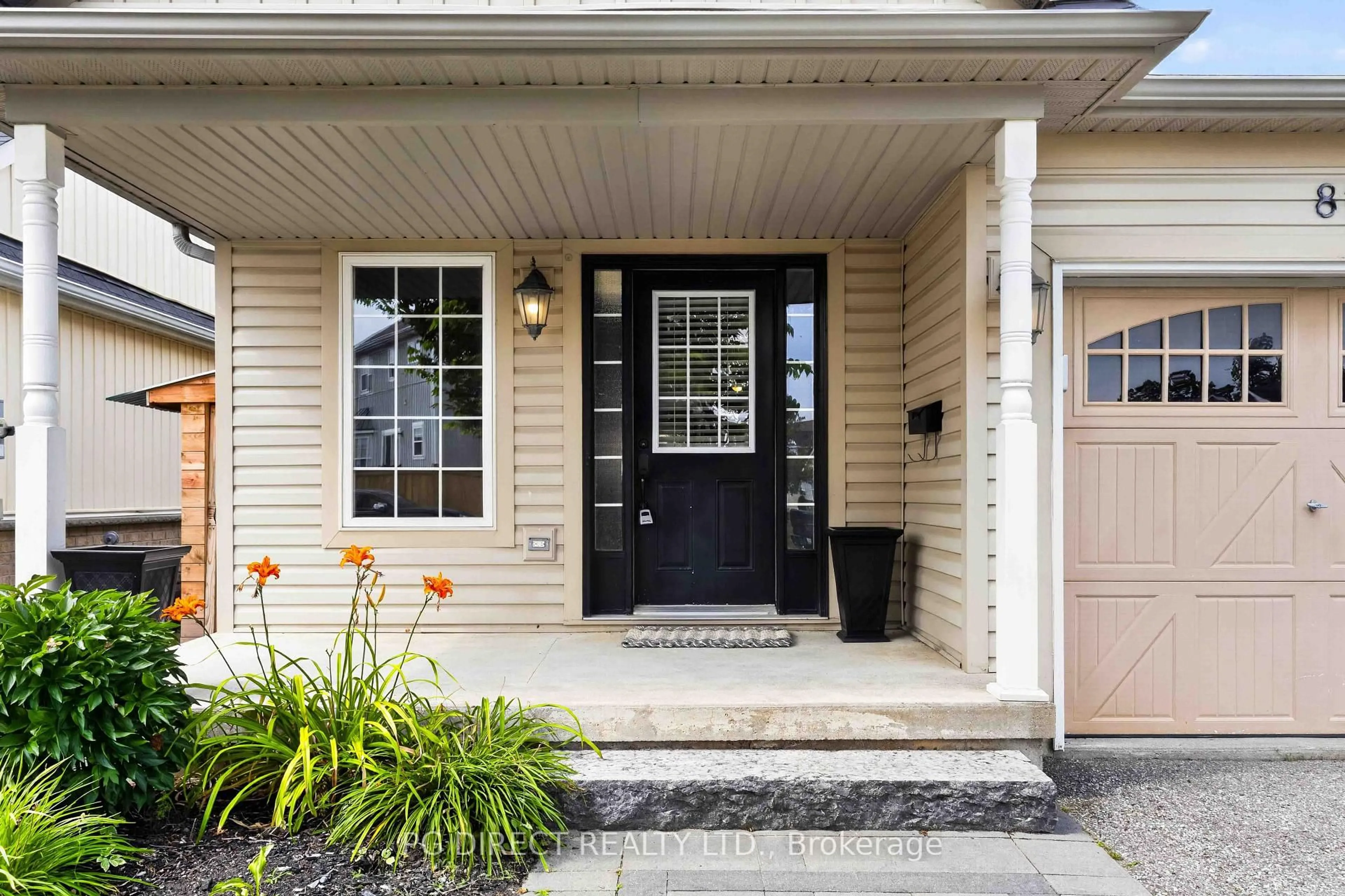 Indoor entryway for 81 Thrushwood Tr, Kawartha Lakes Ontario K9V 0B2