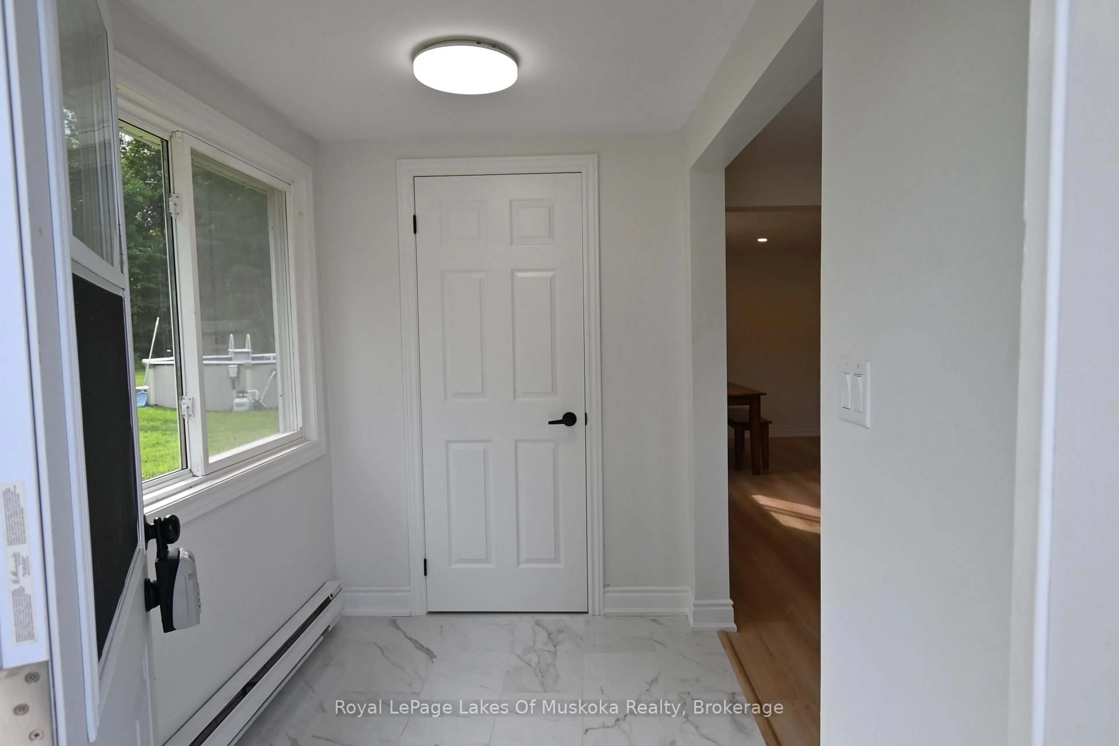 Indoor entryway for 7826 Lake Joseph Rd #Unit 2, Muskoka Lakes Ontario P0C 1H0