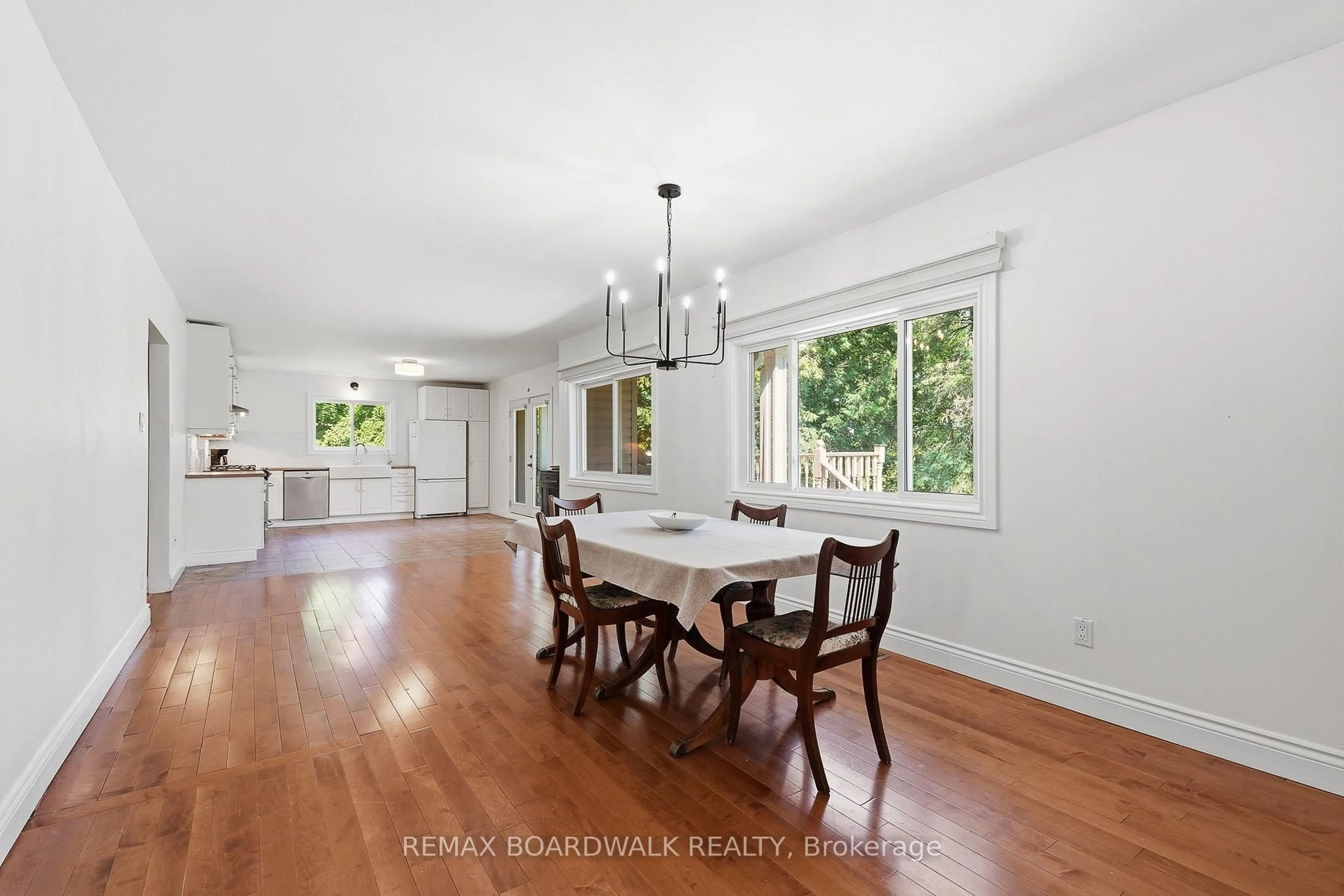 Dining room, unknown for 1110 Dunning Rd, Orleans Ontario K4C 1P5