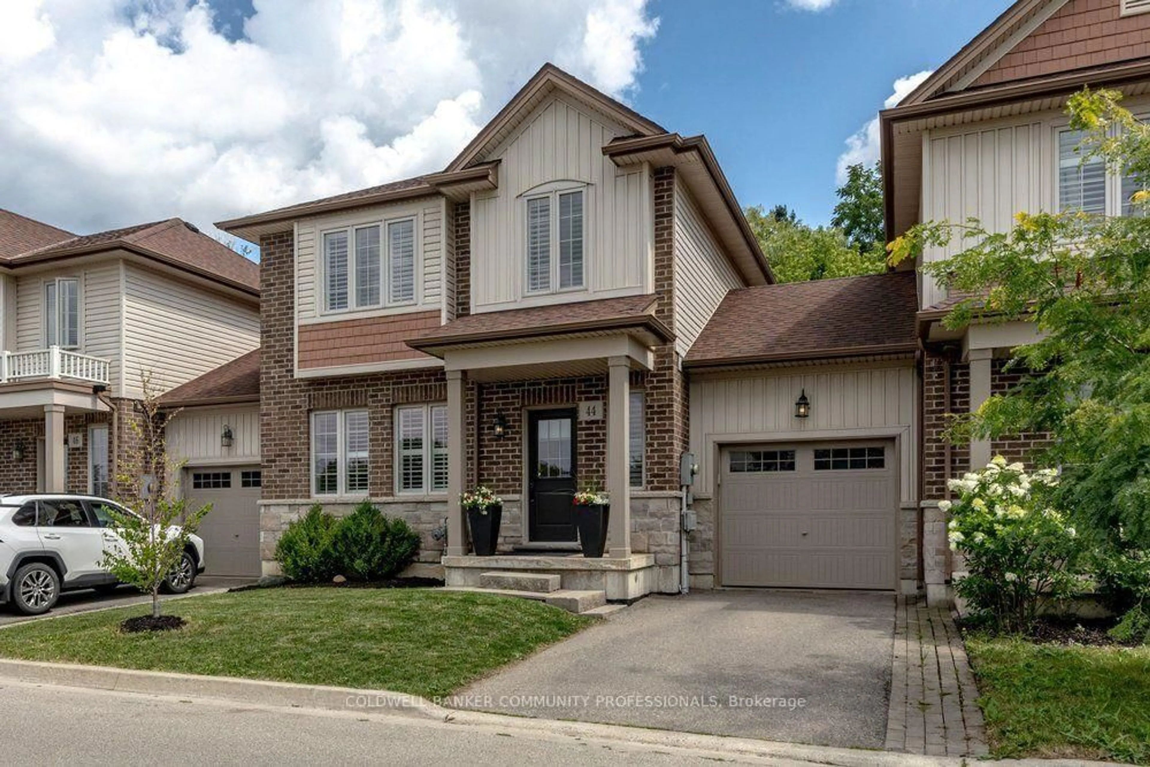 Home with brick exterior material, street for 44 Westbank Tr, Hamilton Ontario L8J 0H5