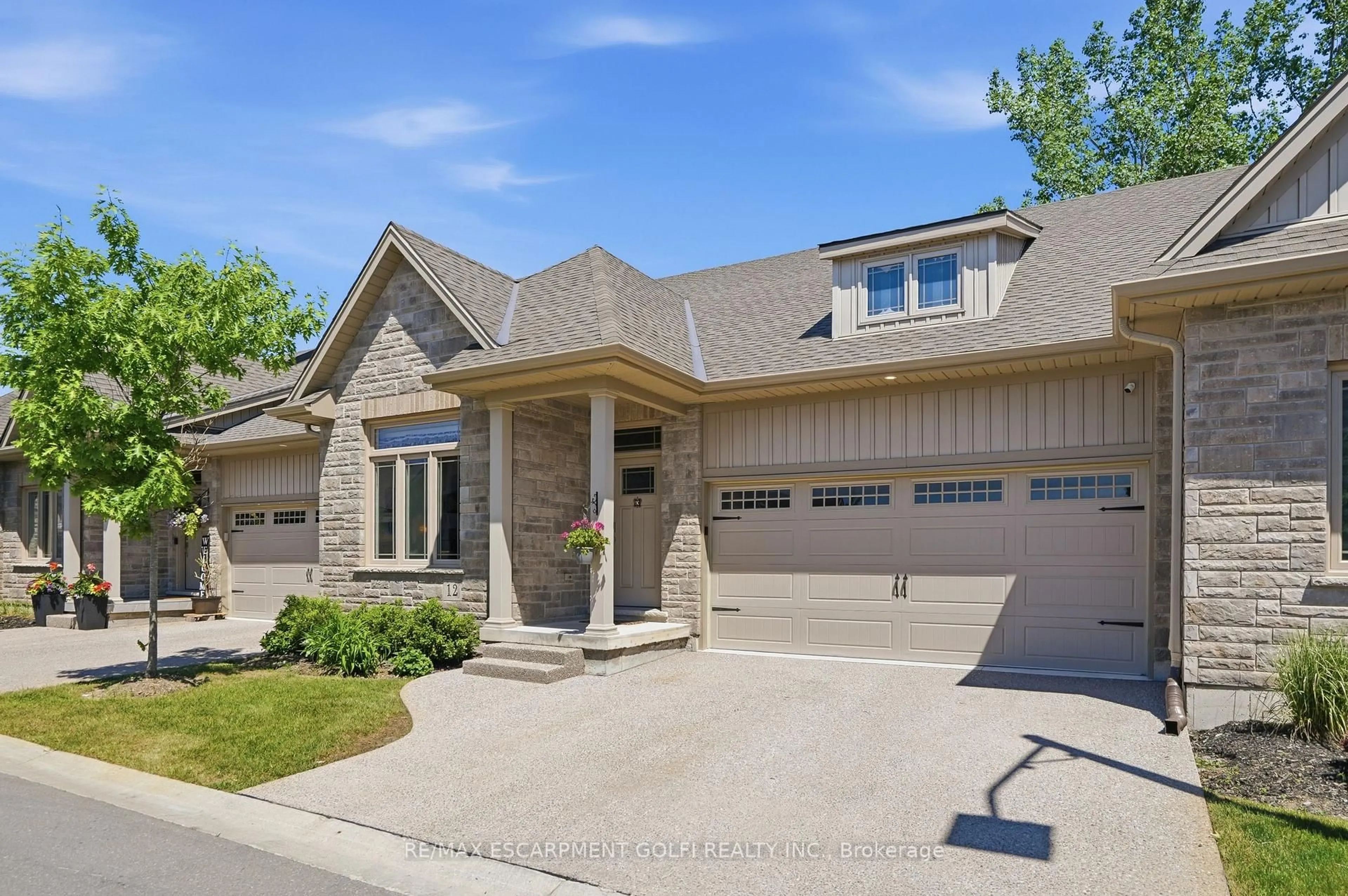 Home with brick exterior material, street for 45 Dorchester Blvd #12, St. Catharines Ontario L2M 0C4