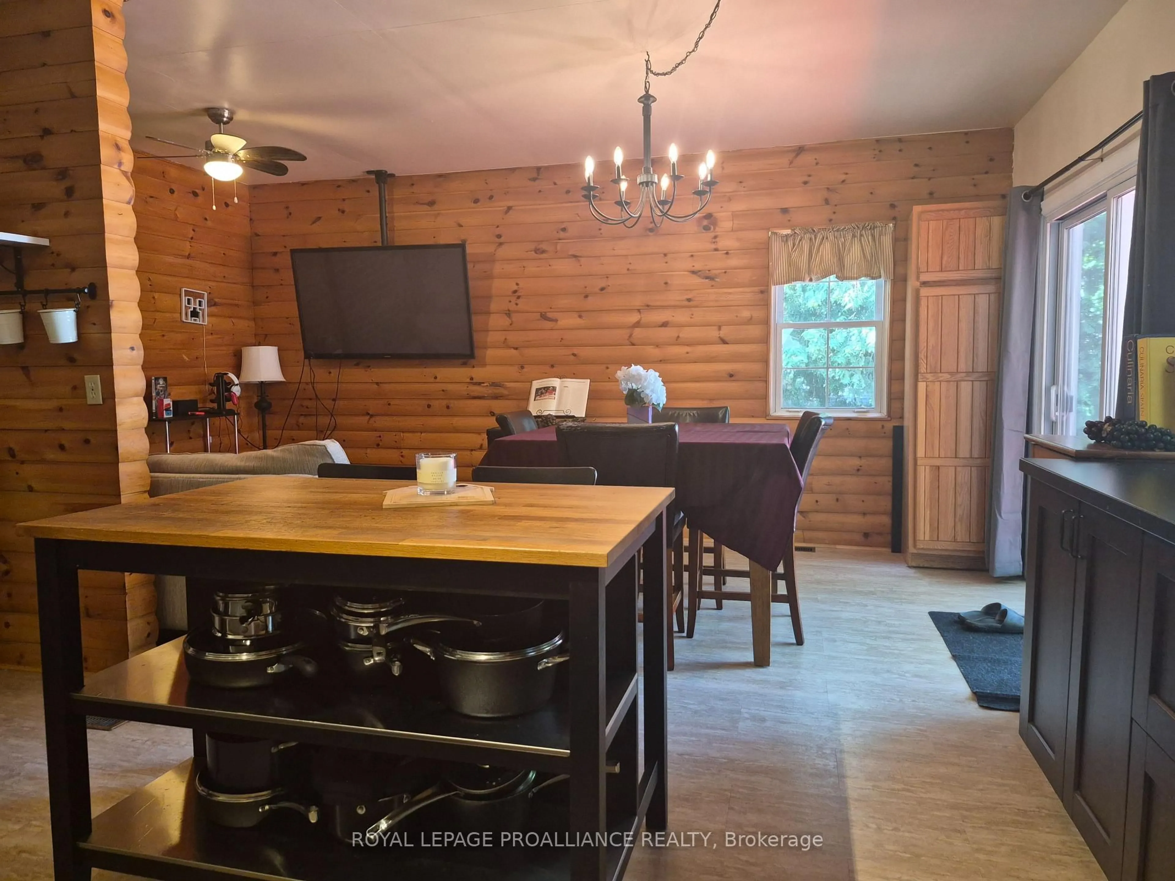 Open concept kitchen, wood/laminate floor for 162 First Ave, Brockville Ontario K6V 3B5