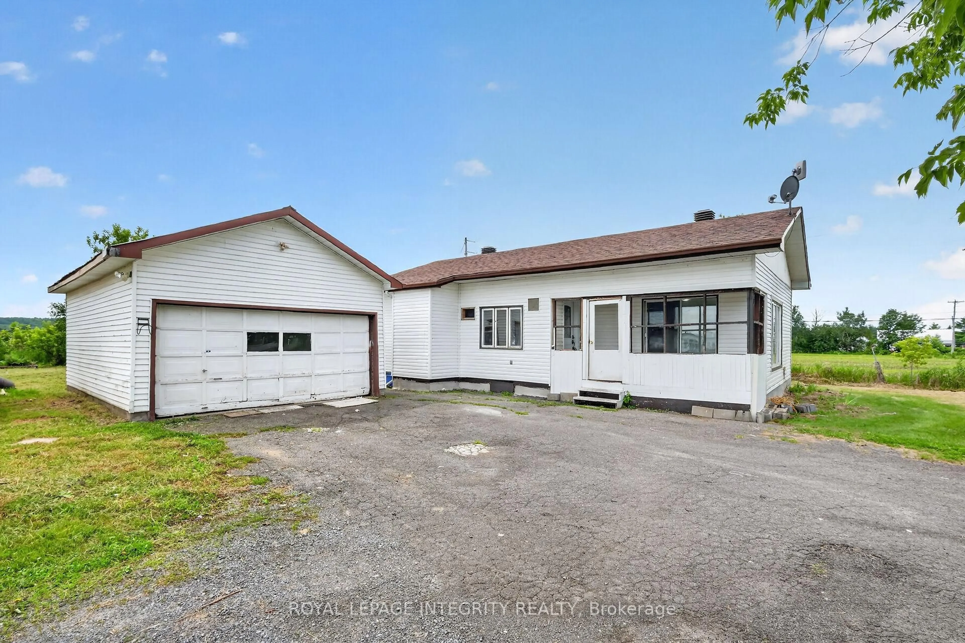 Unknown for 3156 Old Highway 17 Rd, Clarence-Rockland Ontario K4K 1W3