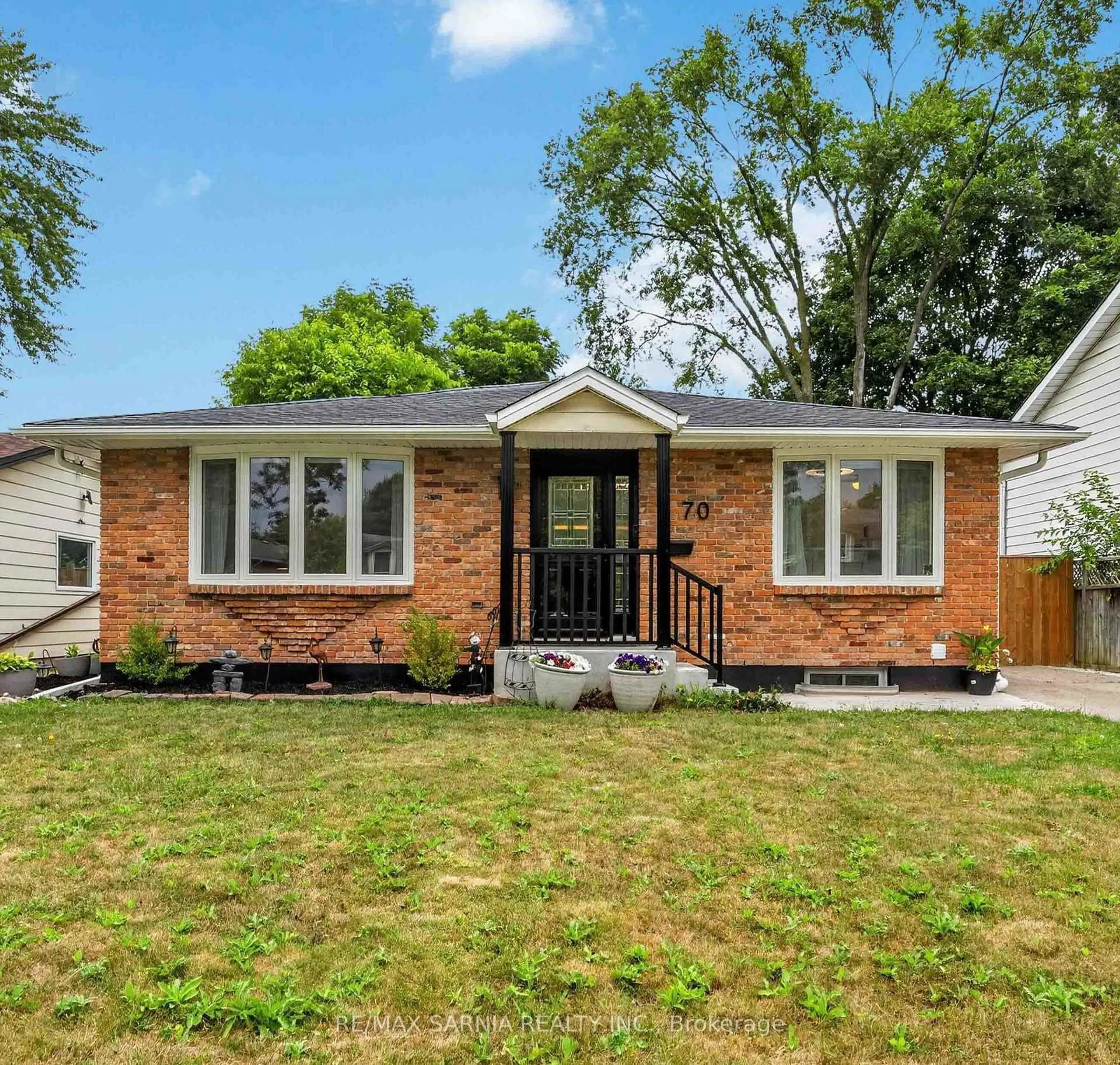 Home with brick exterior material, street for 70 Turner Dr, Sarnia Ontario N7S 4L3