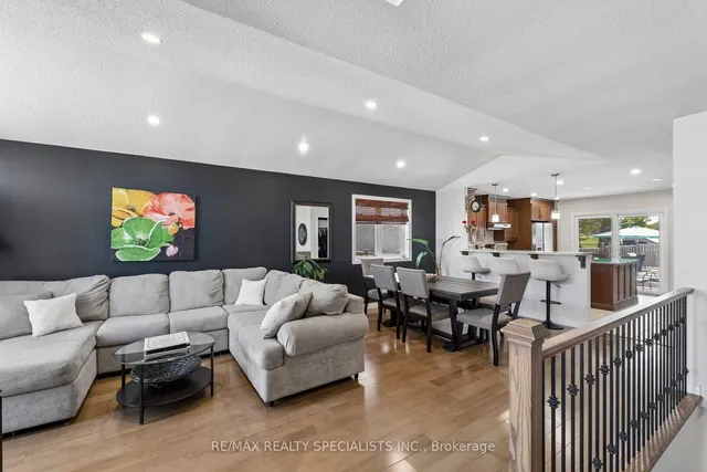 375 Fairway Rd, Woodstock 5