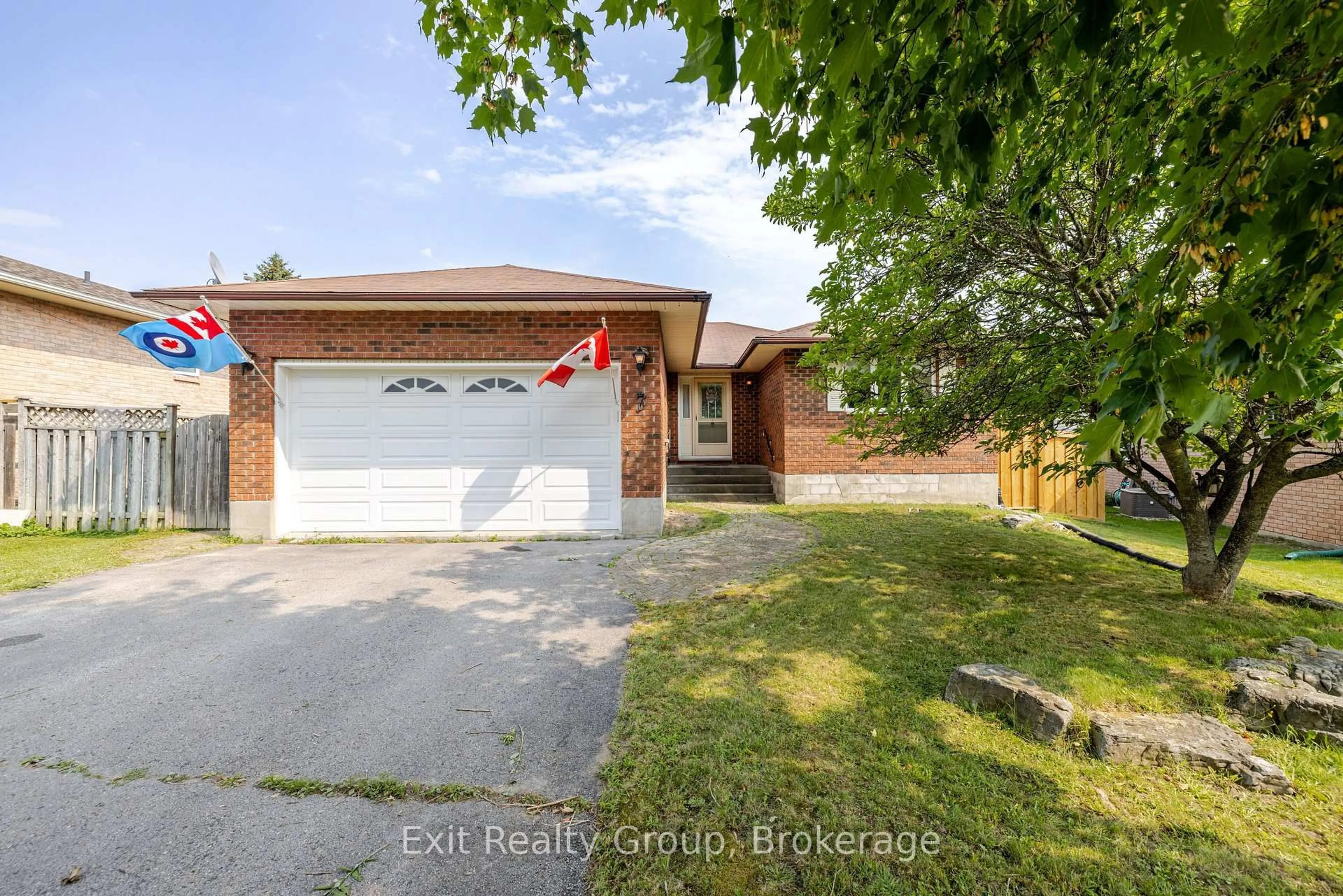 Home with brick exterior material, street for 7 Dunnett Dr, Brighton Ontario K0K 1H0