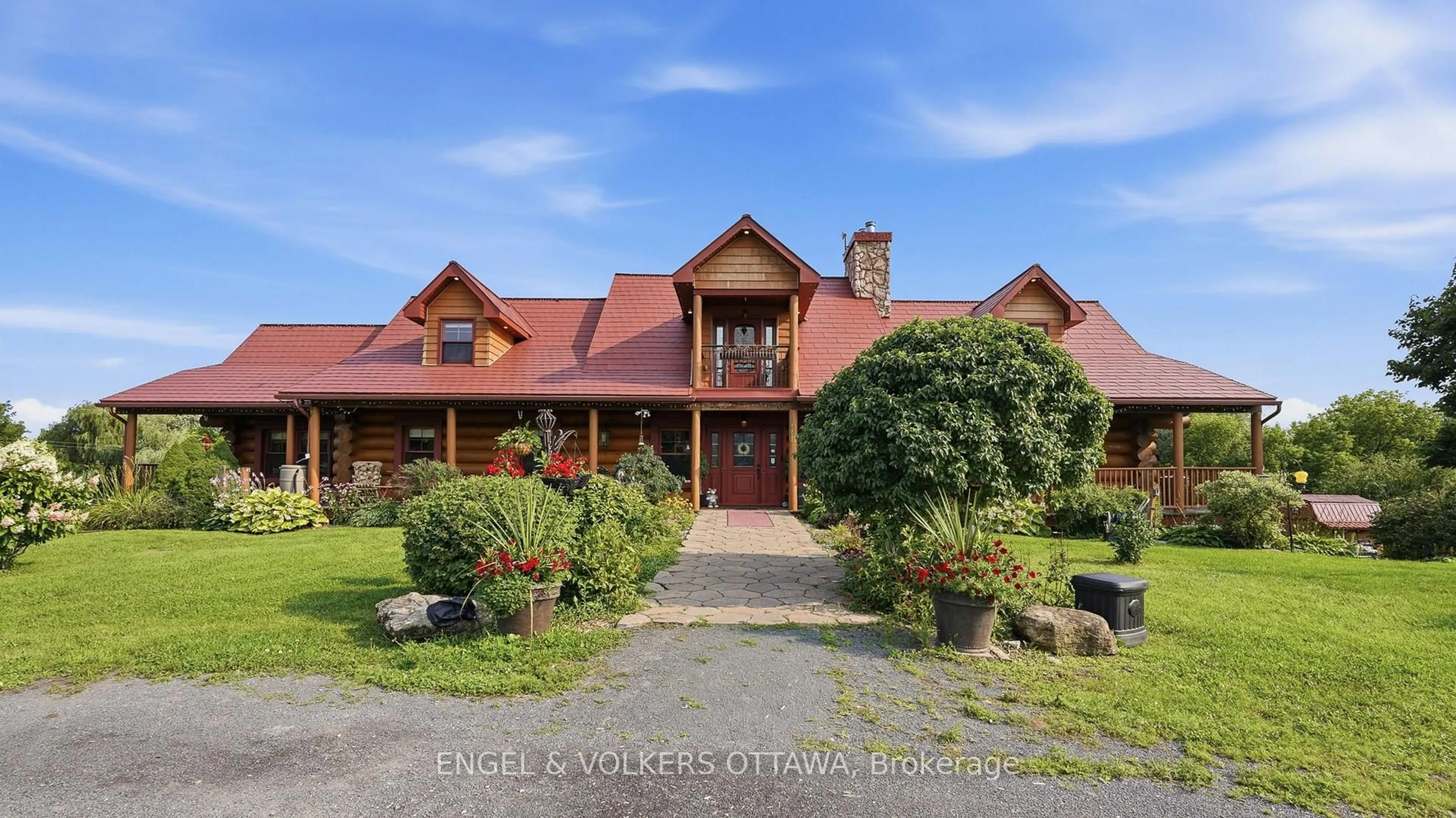 A pic from outside/outdoor area/front of a property/back of a property/a pic from drone, unknown for 681 Montée Lebrun Sdrd, The Nation Ontario K0A 1M0