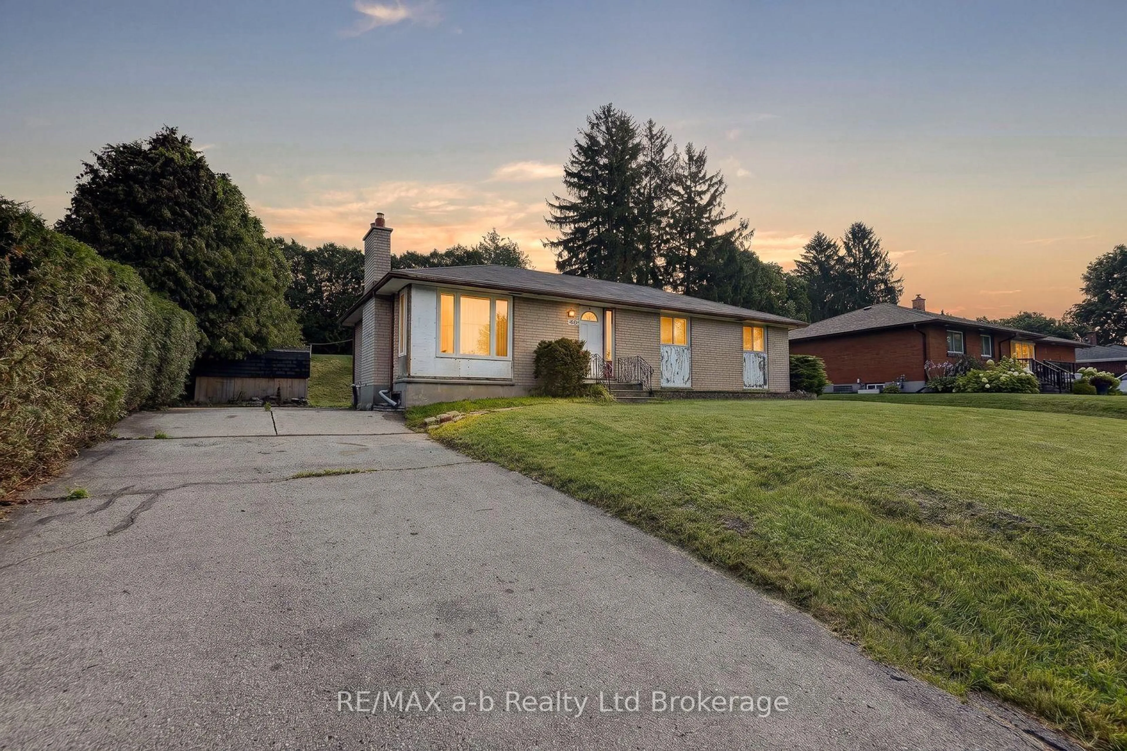 A pic from outside/outdoor area/front of a property/back of a property/a pic from drone, street for 19 Spruce Rd, South-West Oxford Ontario N0J 1A0