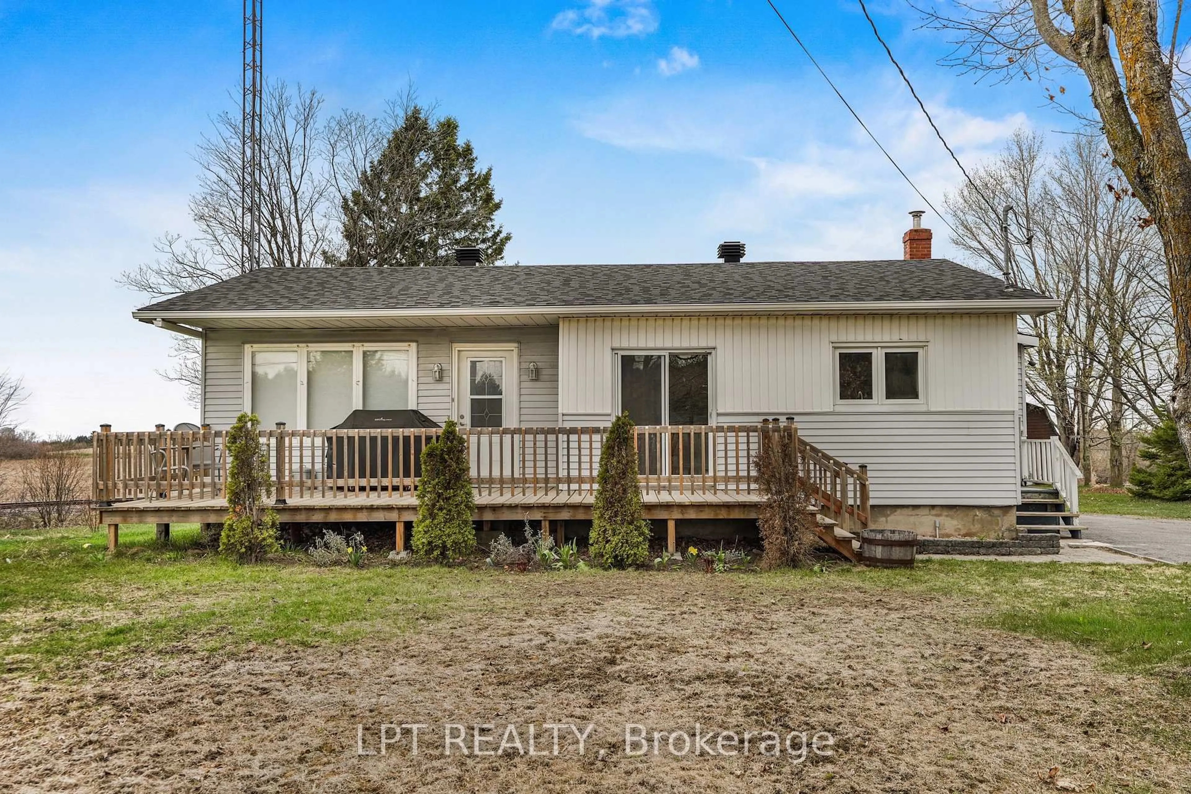 A pic from outside/outdoor area/front of a property/back of a property/a pic from drone, building for 4280 Highway 34 Highway, Champlain Ontario K0B 1R0
