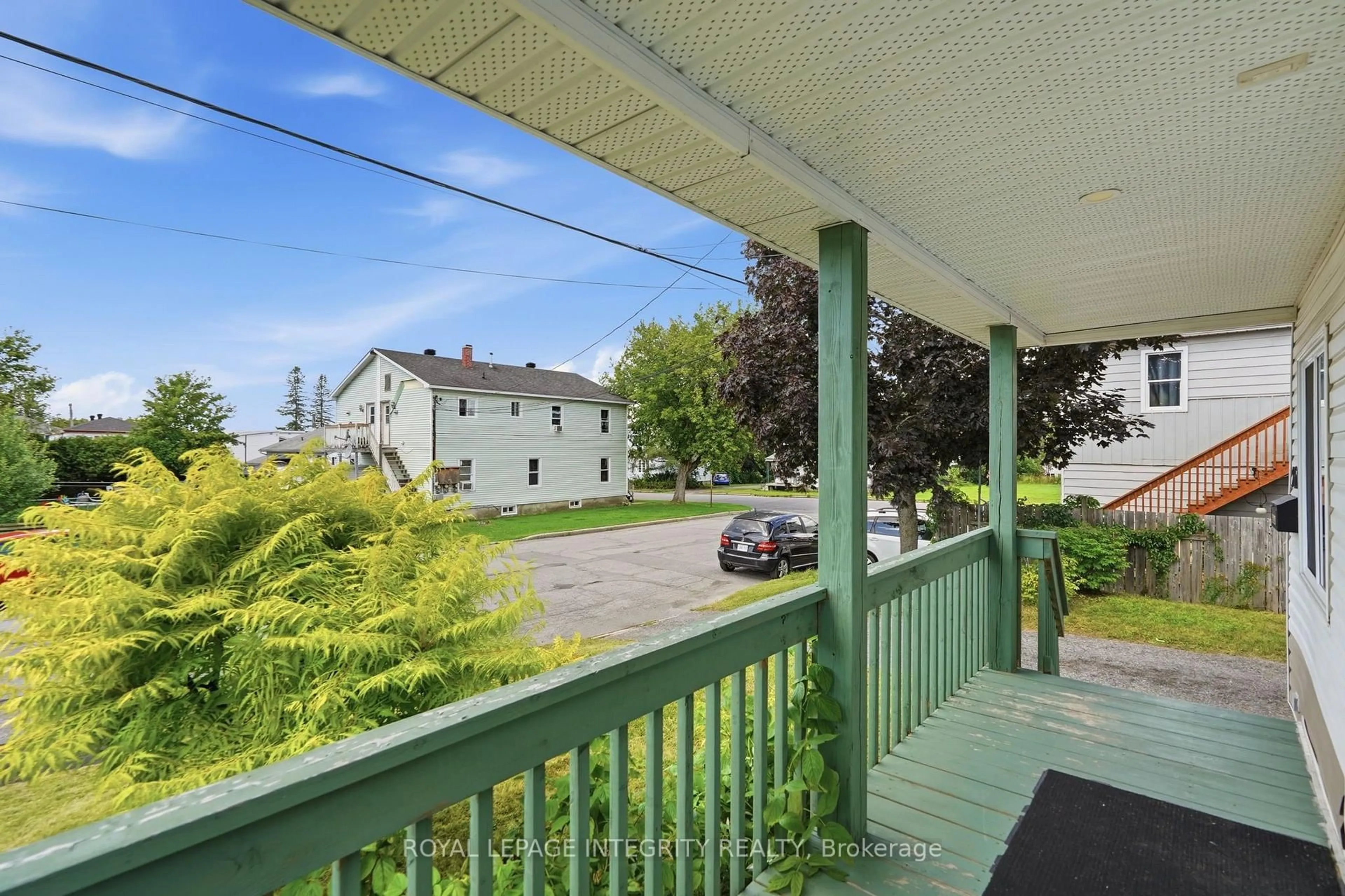 Patio, street for 263 BERTHA St, Hawkesbury Ontario K6A 2A7