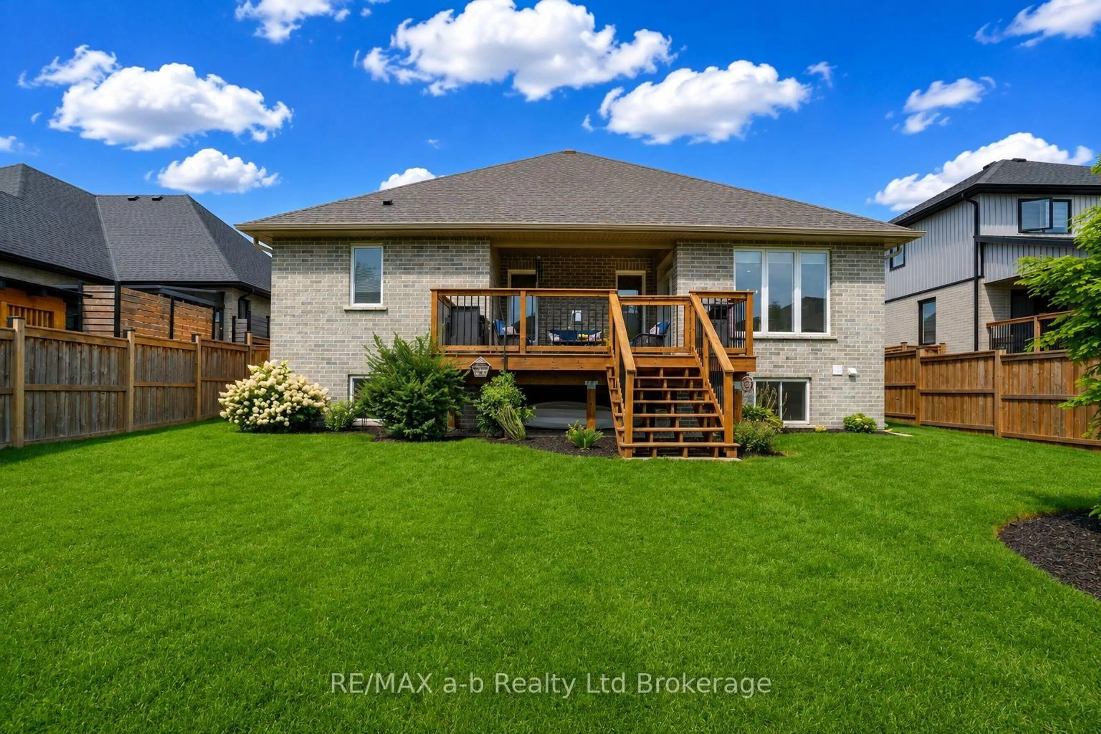 Unknown for 23 BROOKSIDE Lane, Tillsonburg Ontario N4G 0A1