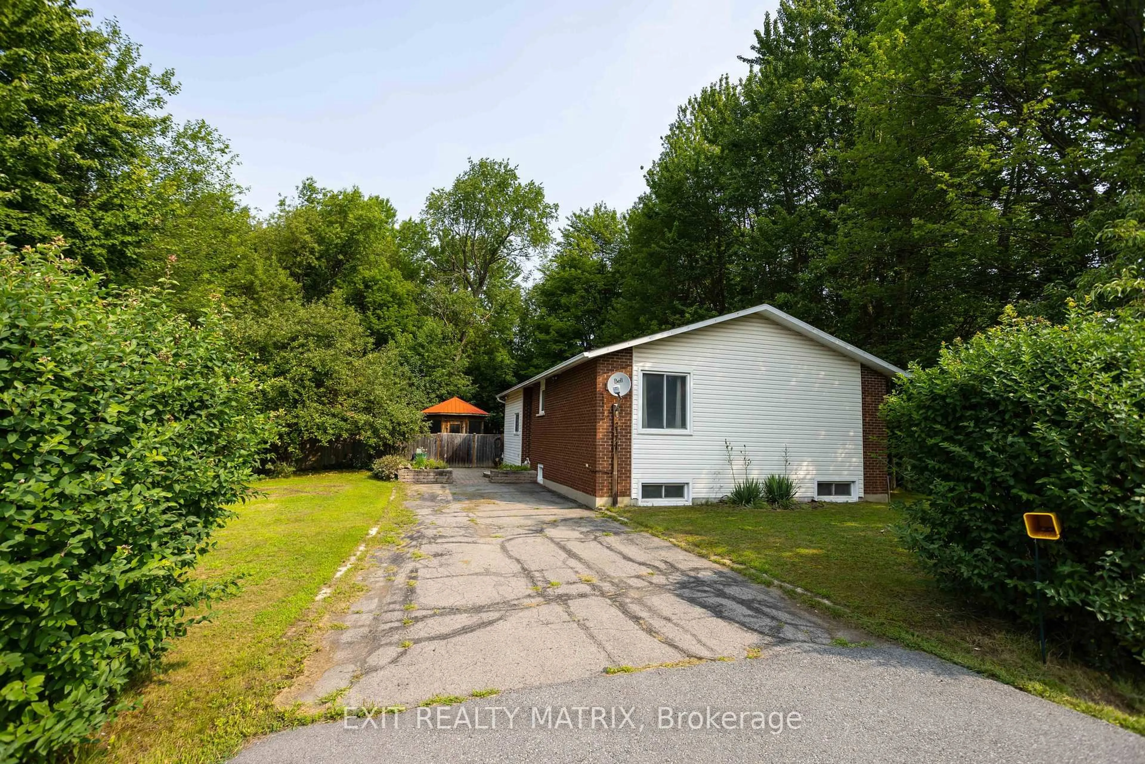 A pic from outside/outdoor area/front of a property/back of a property/a pic from drone, unknown for 2174 Des Pins St, The Nation Ontario K4R 1C5