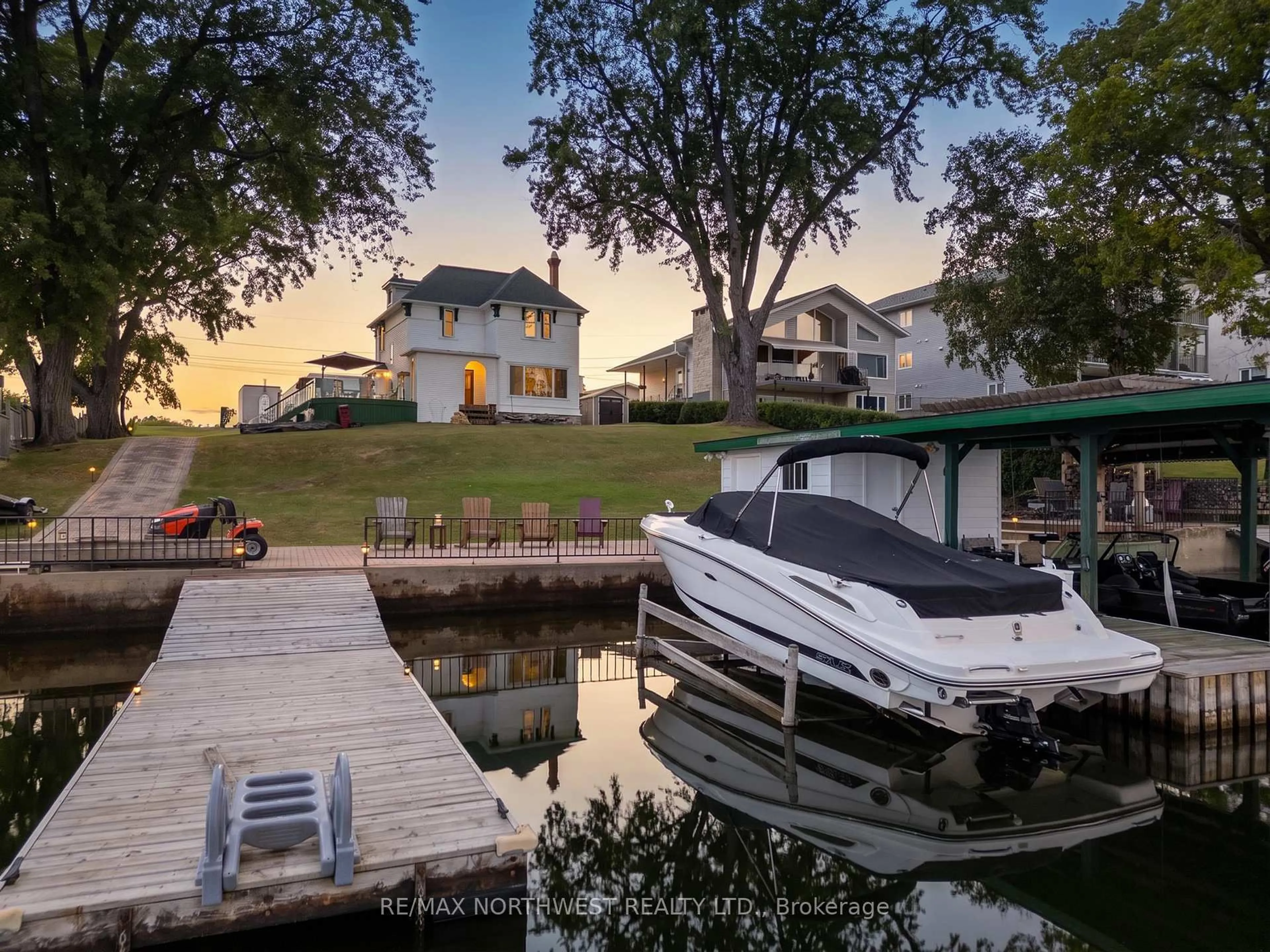 A pic from outside/outdoor area/front of a property/back of a property/a pic from drone, water/lake/river/ocean view for 3 Sylvan Street, Kenora Ontario P9N 0E9