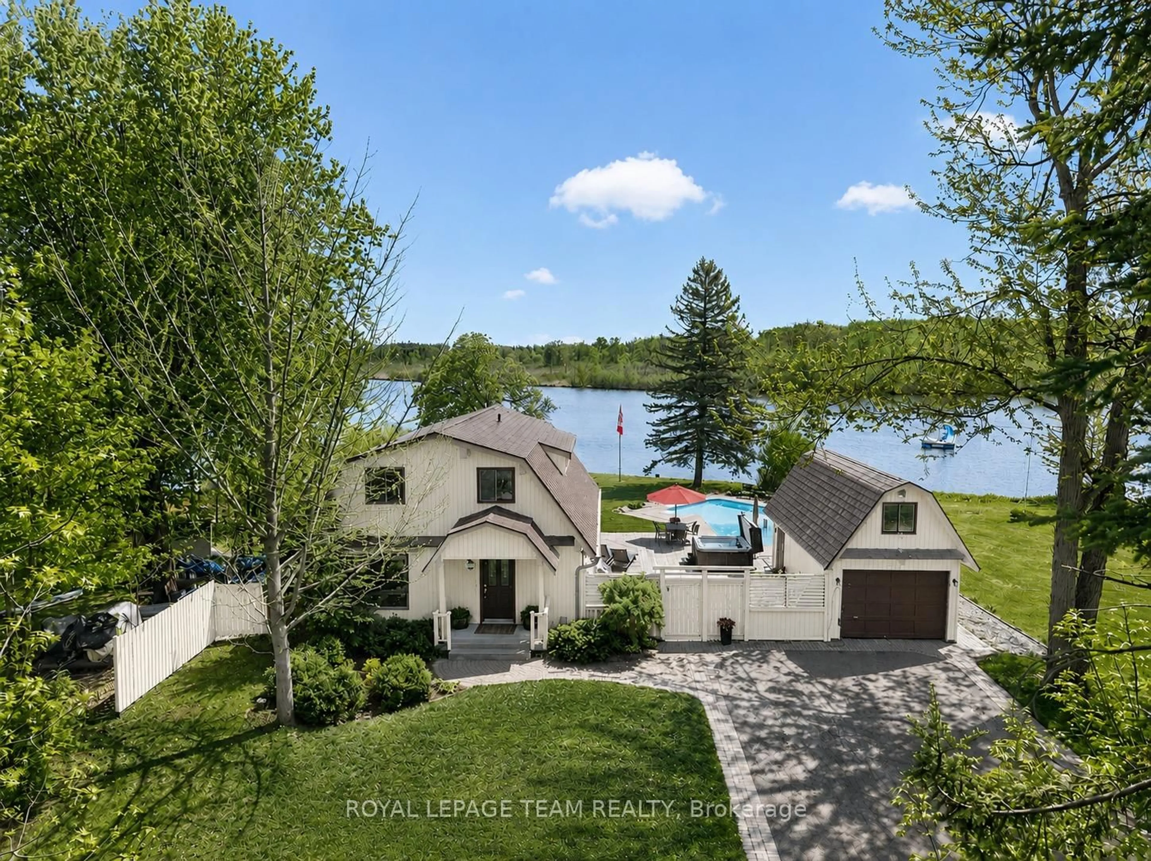 A pic from outside/outdoor area/front of a property/back of a property/a pic from drone, water/lake/river/ocean view for 6721 Rideau St, Kars Ontario K0A 2E0