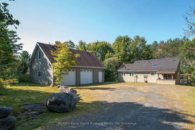 587 Centre Rd, McKellar 3